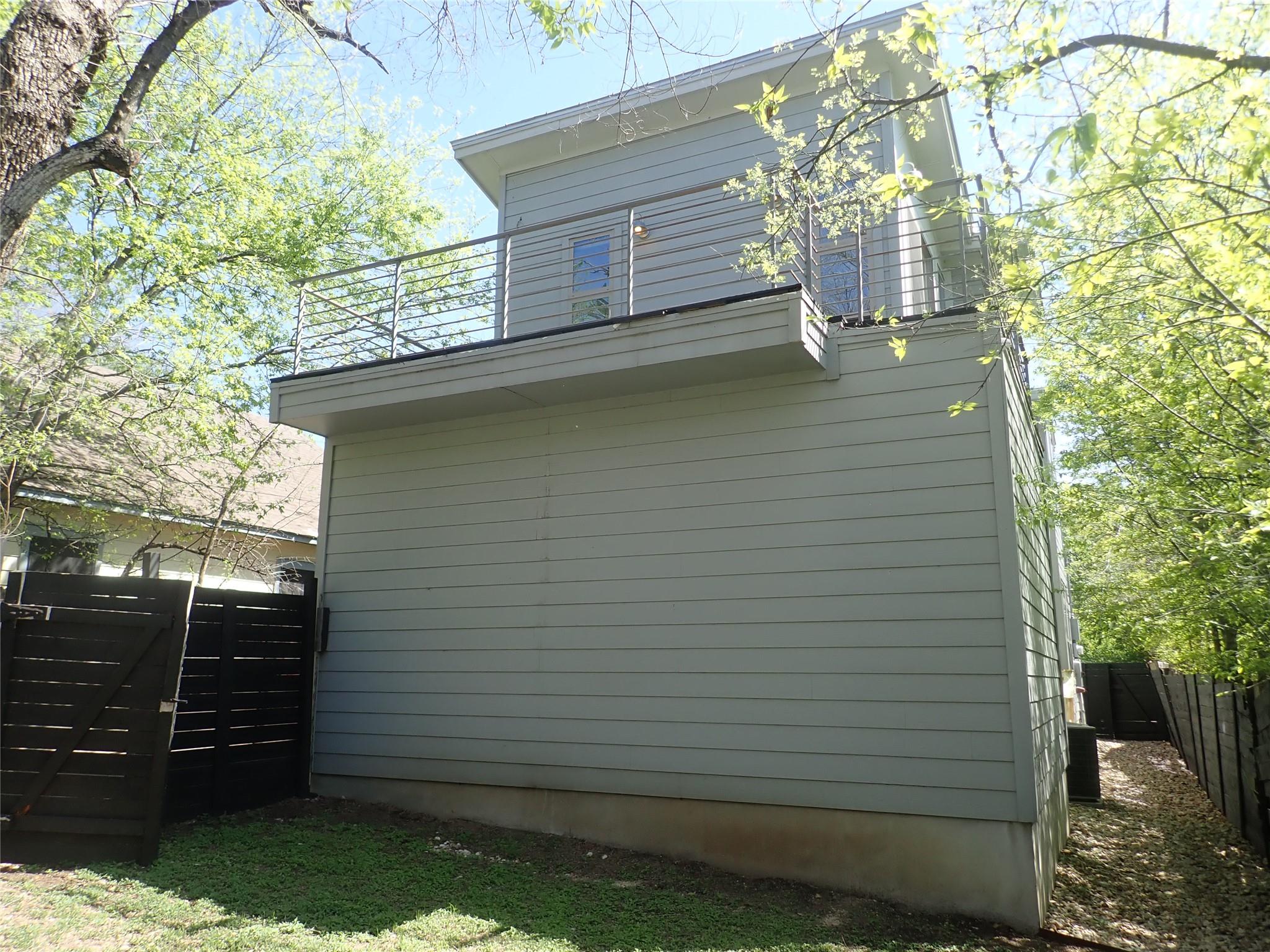 2912 E 14th St # A, Austin, TX 78702