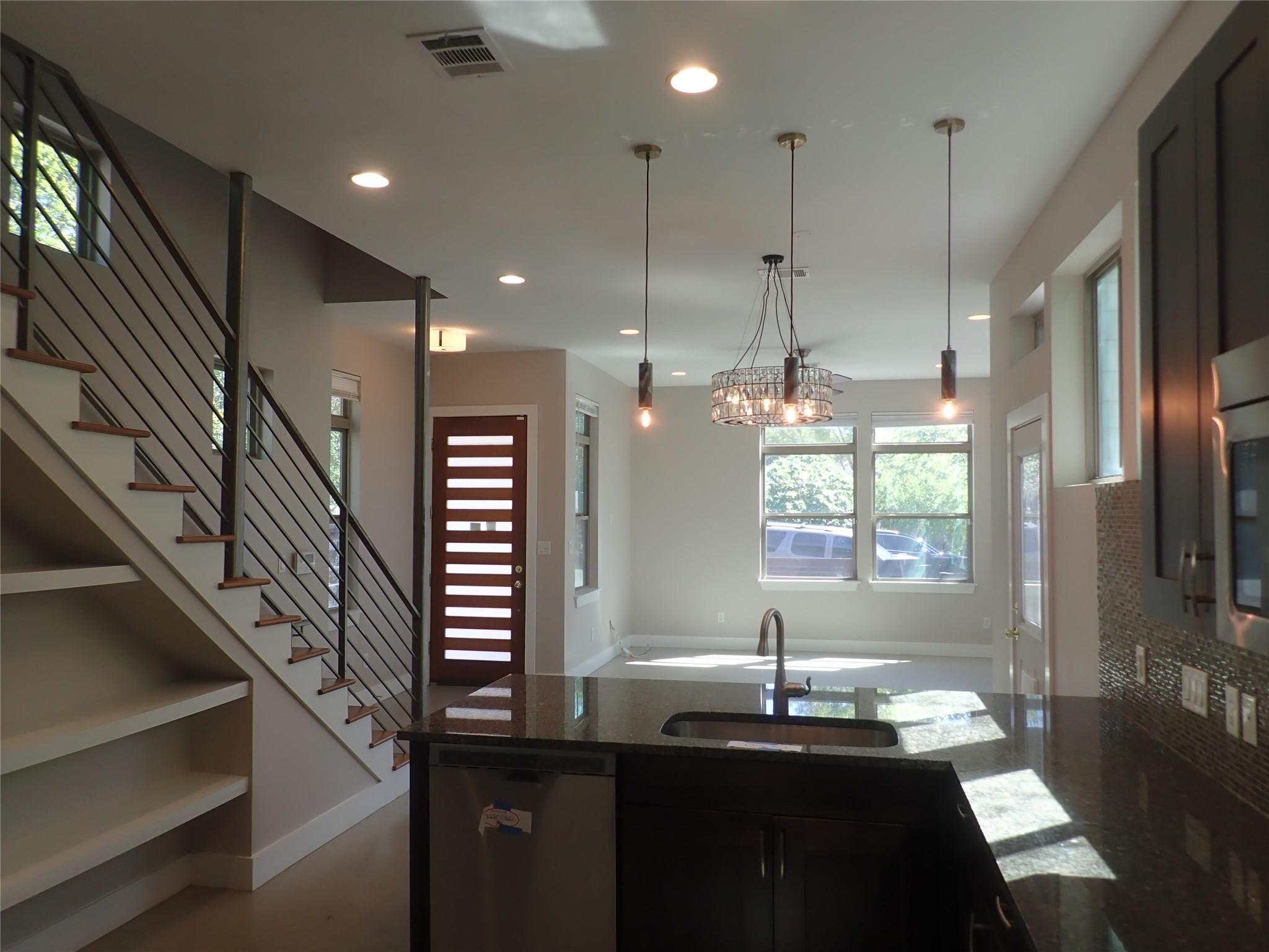 2912 E 14th St # A, Austin, TX 78702