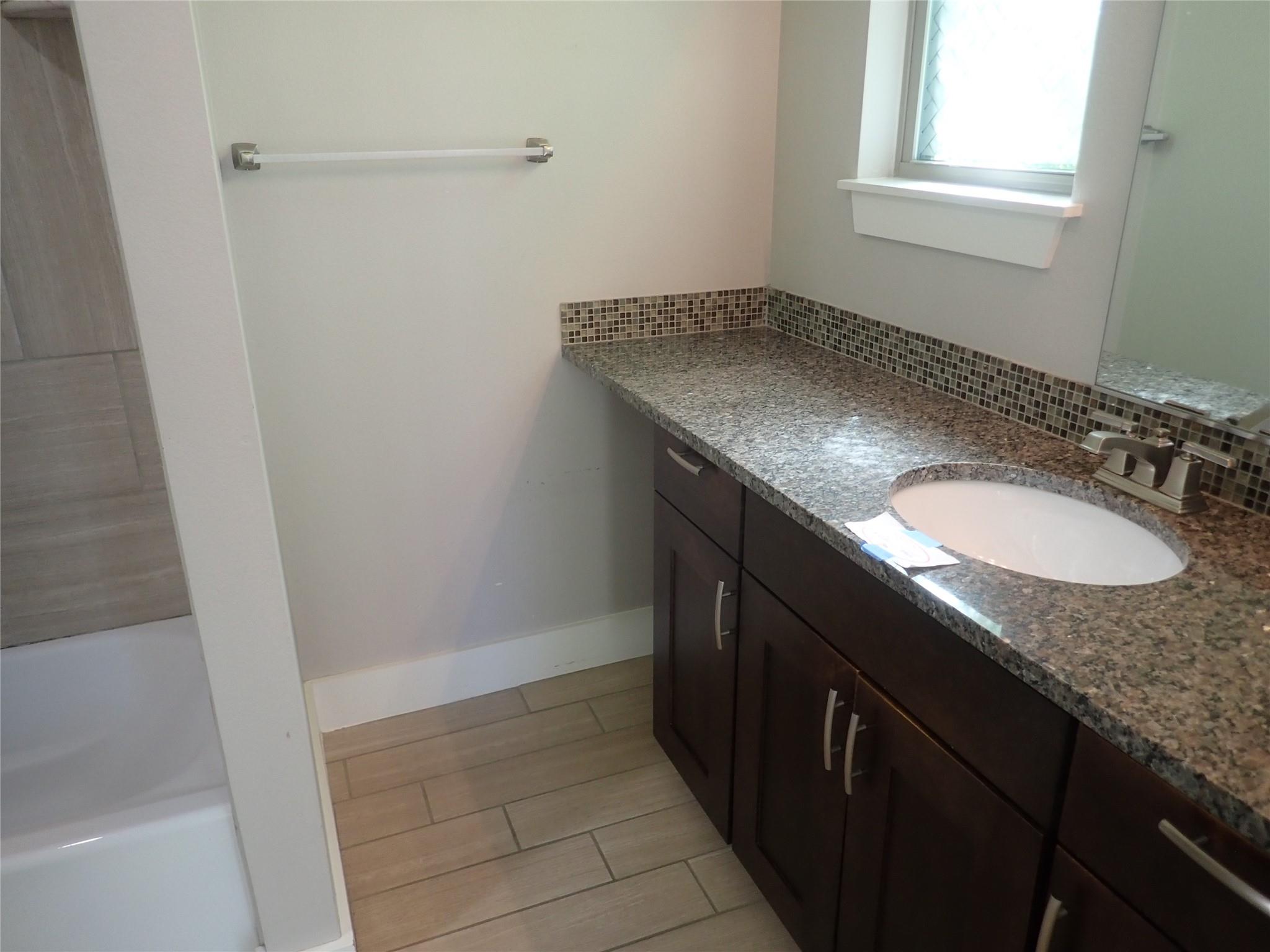 2912 E 14th St # A, Austin, TX 78702