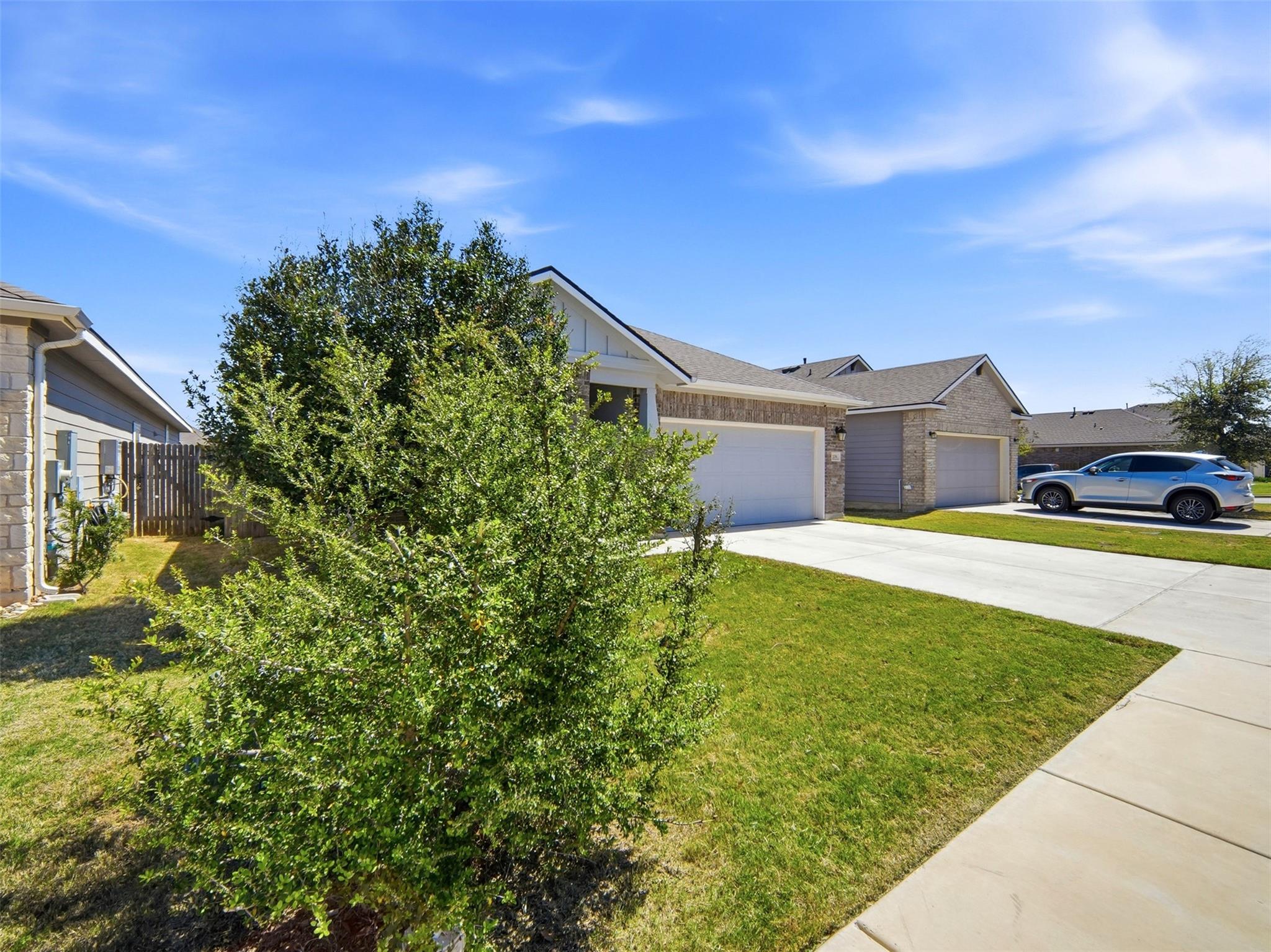 208 Winding Hollow Ln, Georgetown, TX 78628