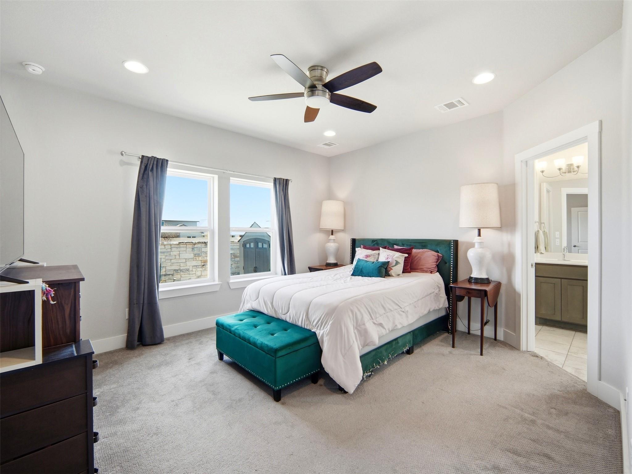 208 Winding Hollow Ln, Georgetown, TX 78628