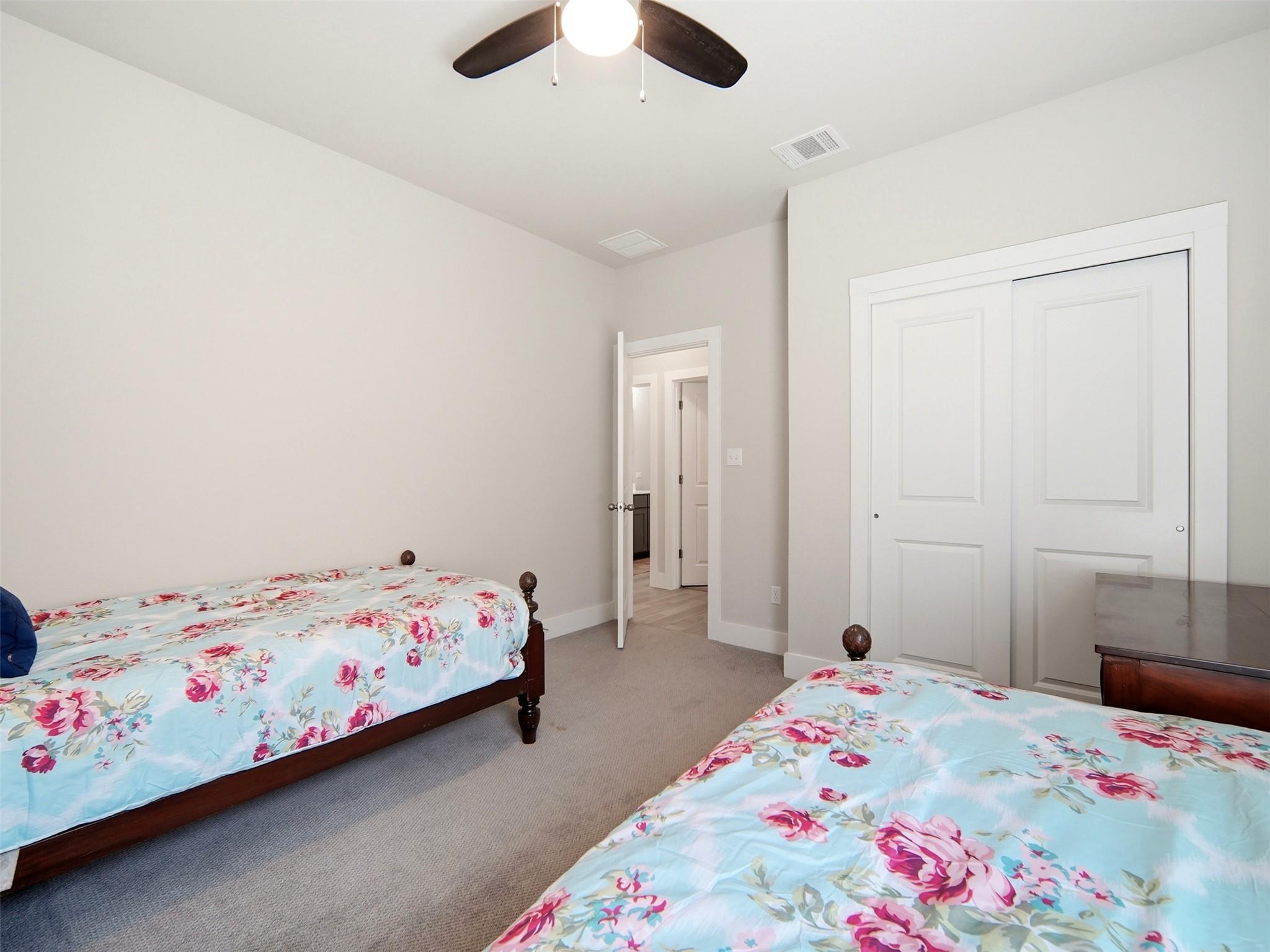 208 Winding Hollow Ln, Georgetown, TX 78628