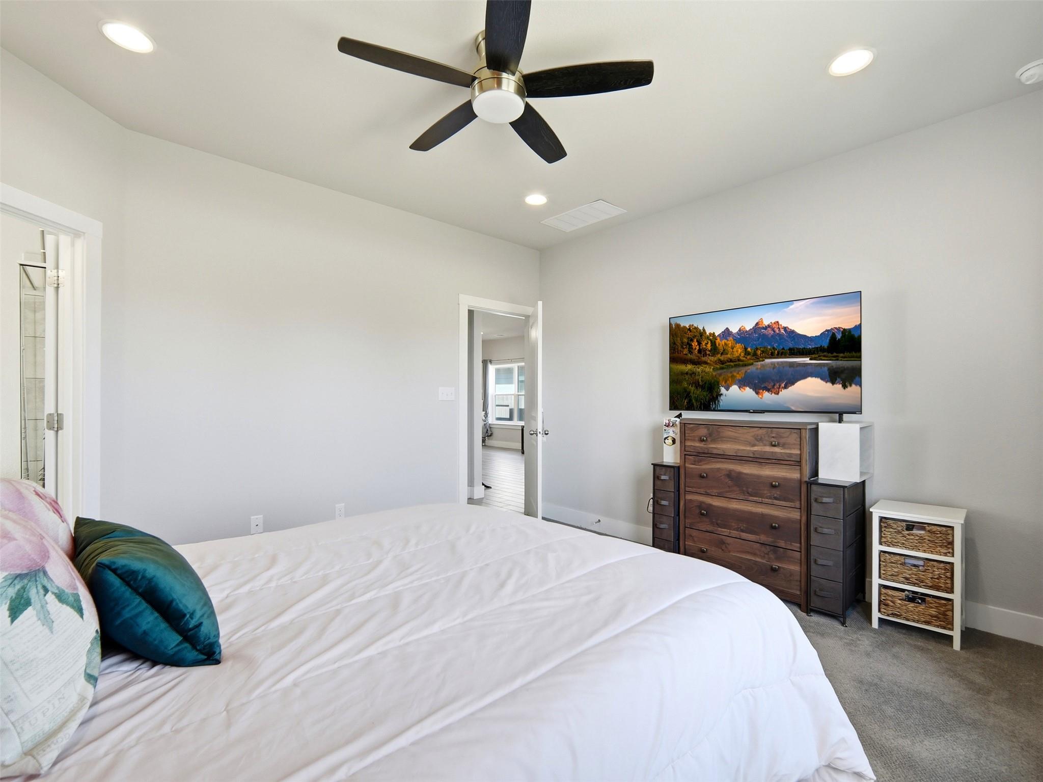 208 Winding Hollow Ln, Georgetown, TX 78628