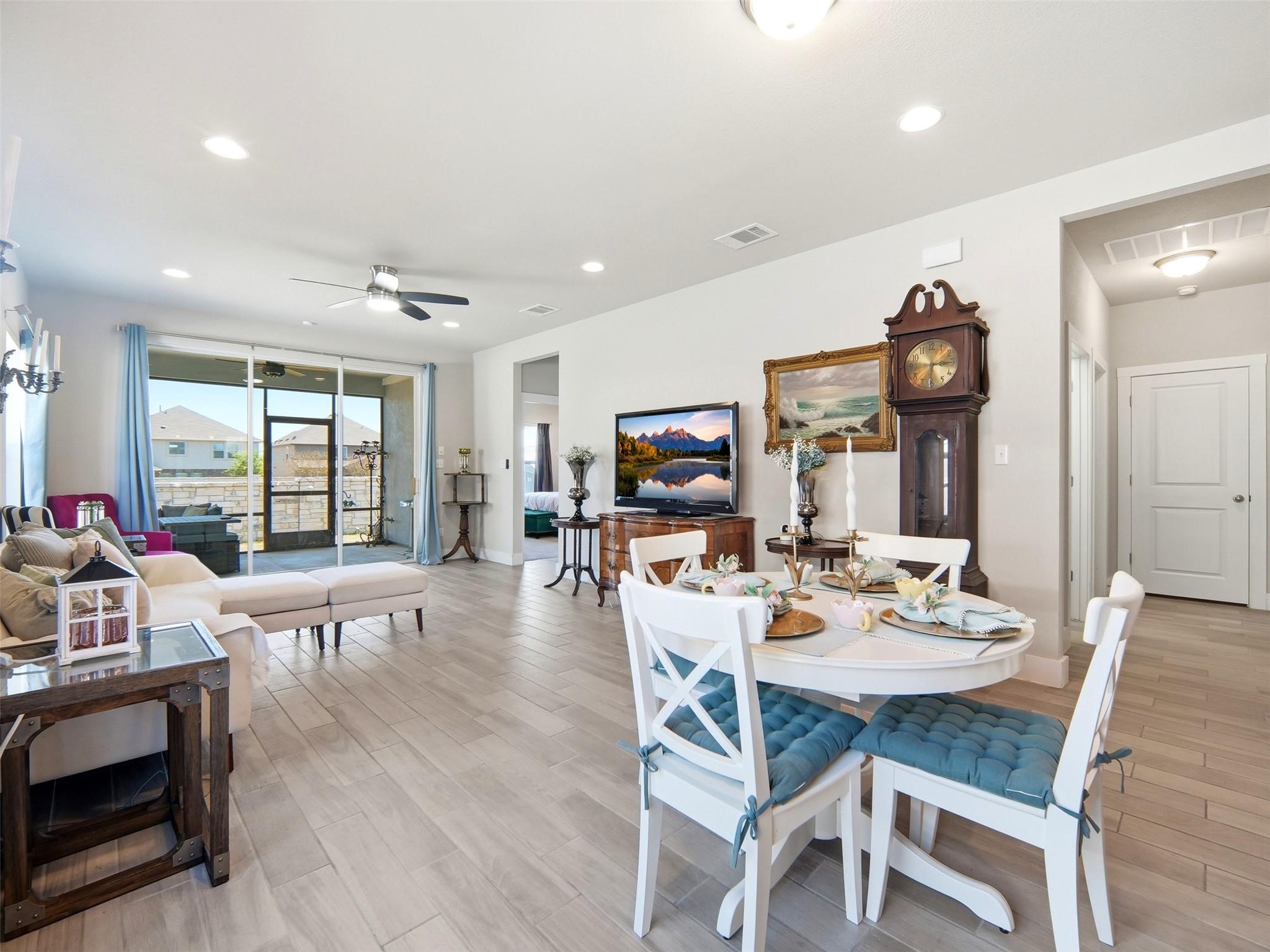 208 Winding Hollow Ln, Georgetown, TX 78628