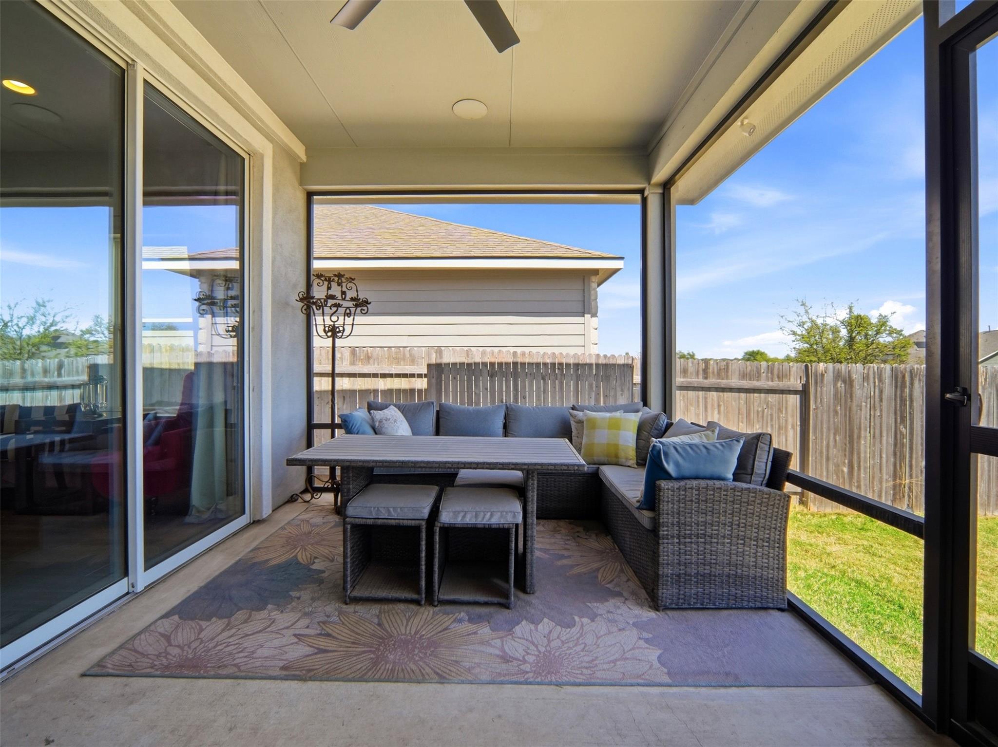 208 Winding Hollow Ln, Georgetown, TX 78628