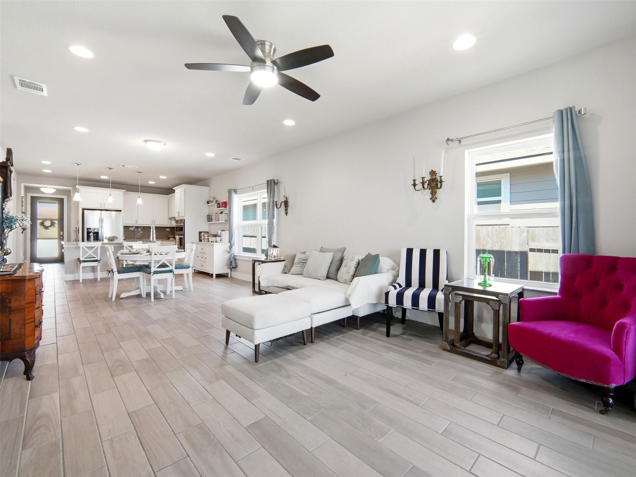 208 Winding Hollow Ln, Georgetown, TX 78628