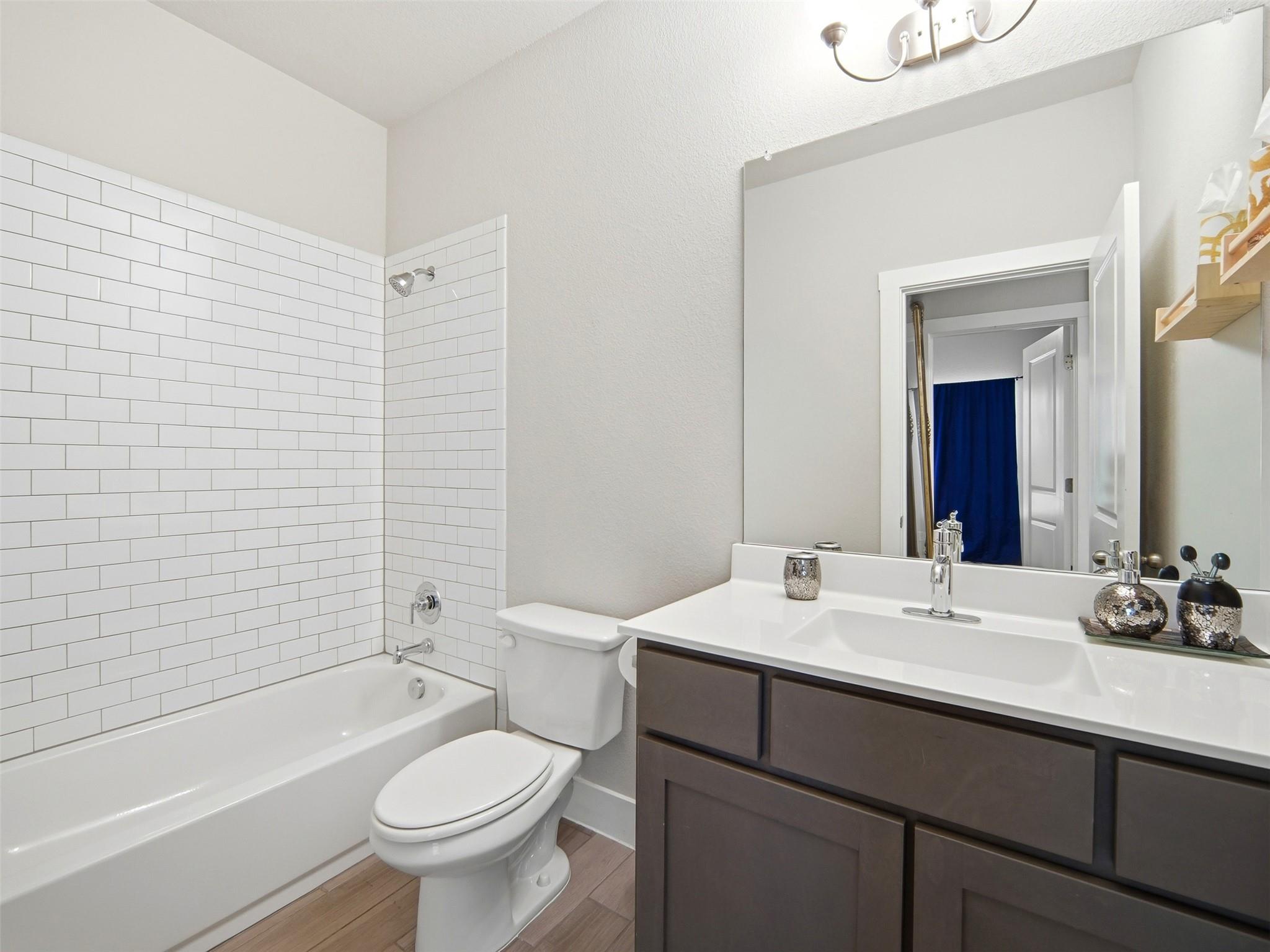 208 Winding Hollow Ln, Georgetown, TX 78628