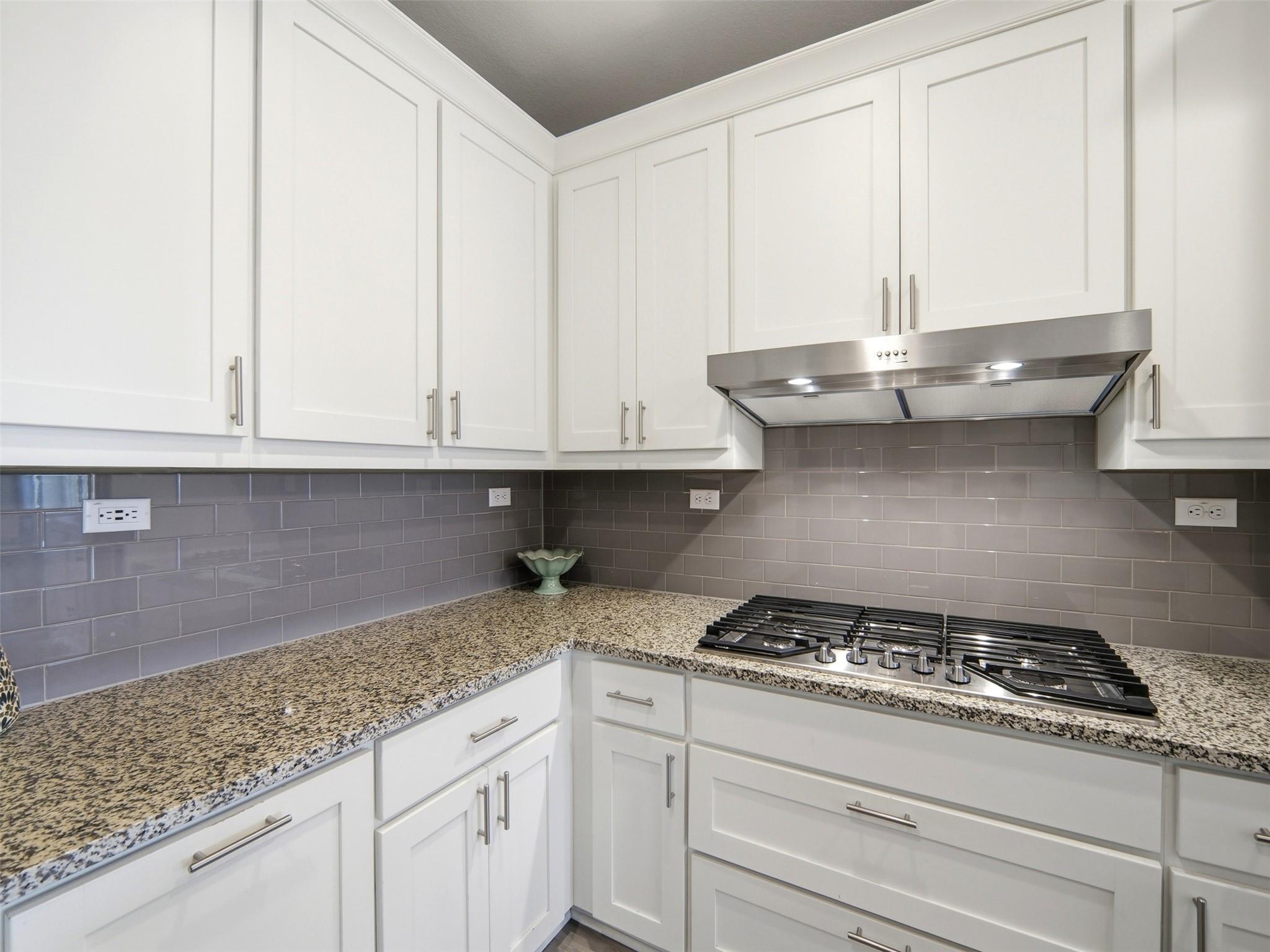 208 Winding Hollow Ln, Georgetown, TX 78628