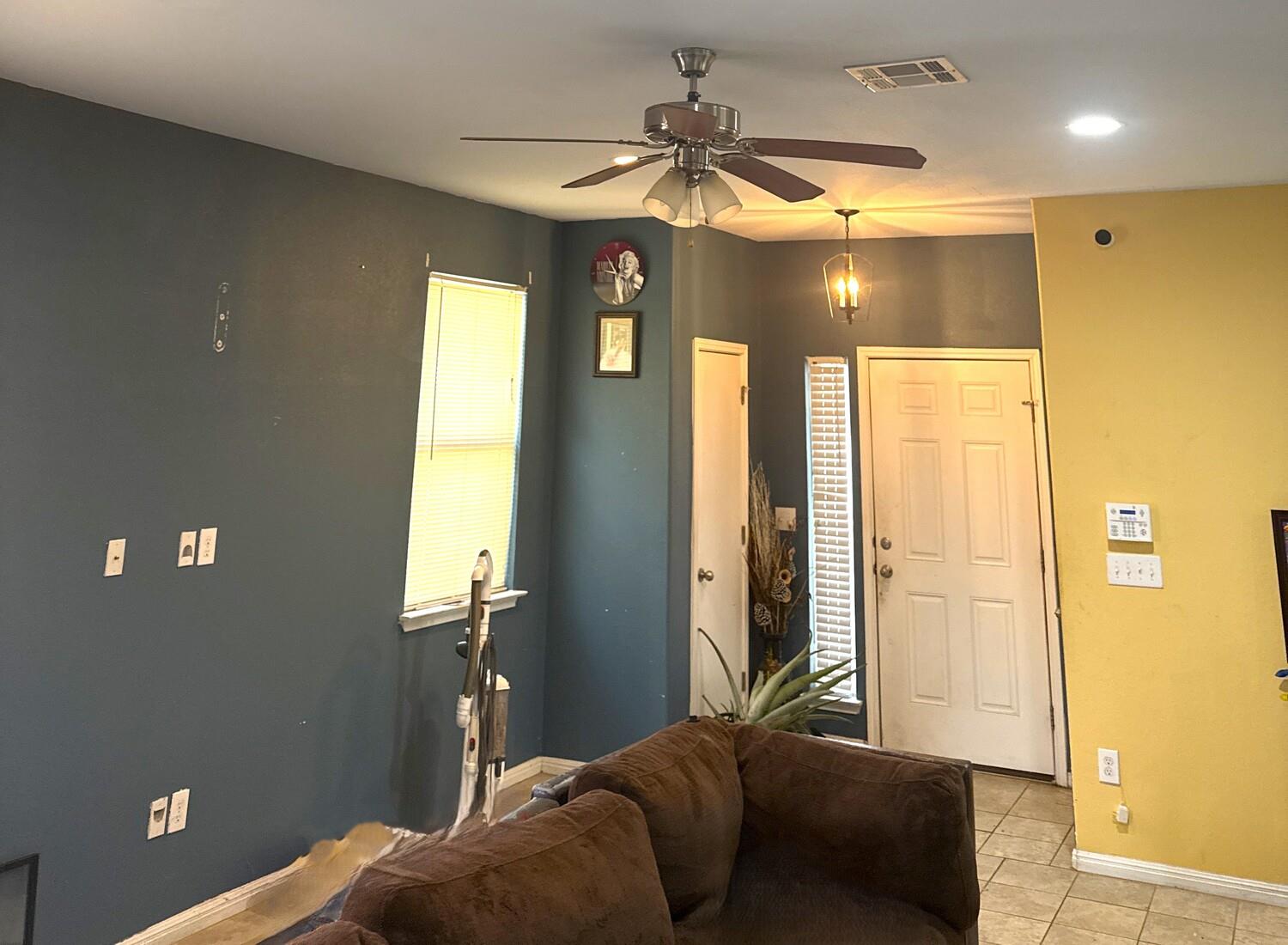 587 Twisted Oaks Ln, Buda, TX 78610