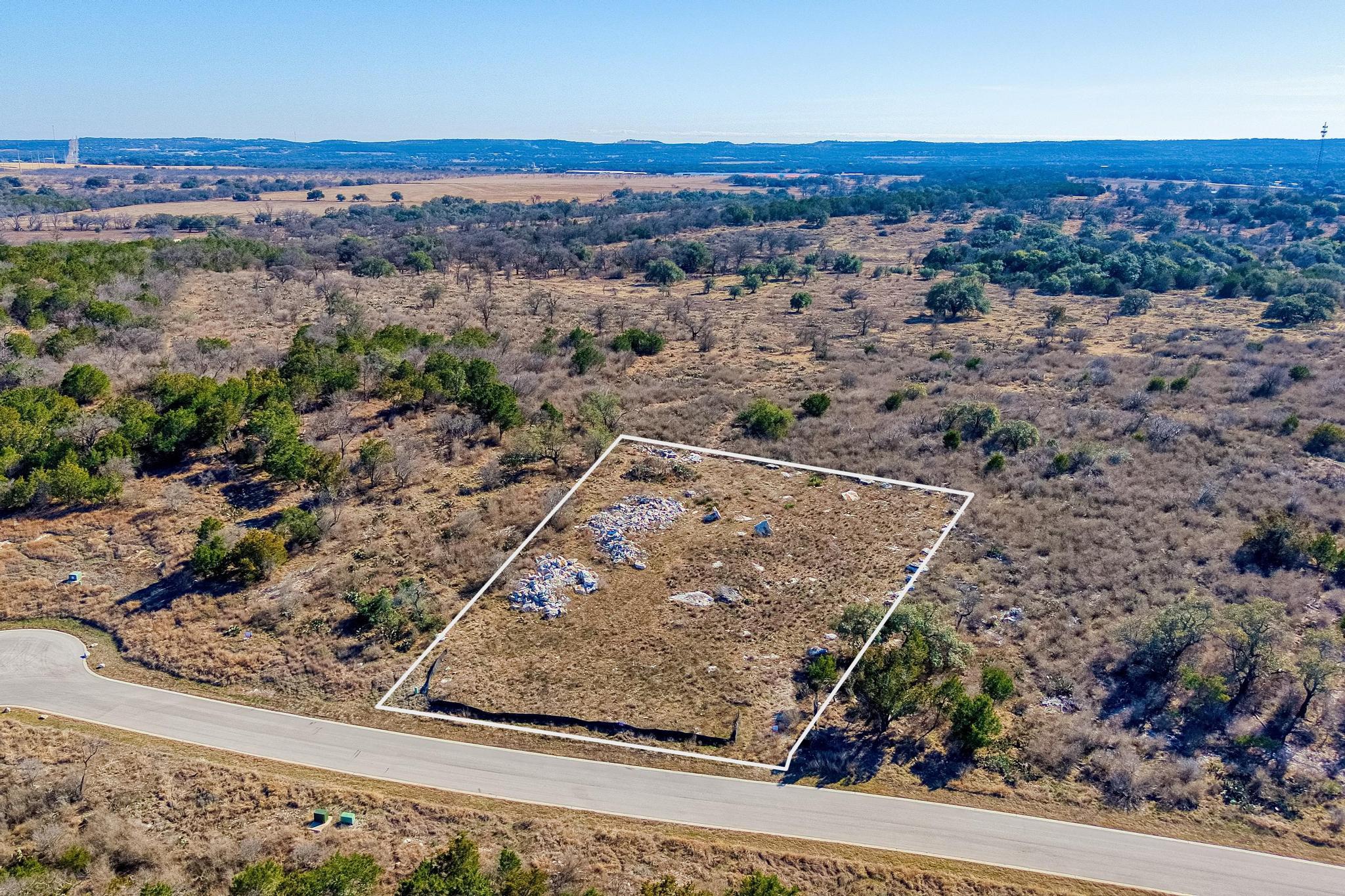 309 Eagle Basin Cir, Spicewood, TX 78669