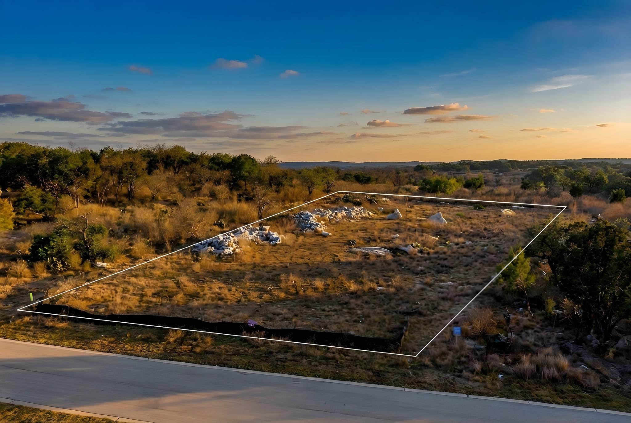 309 Eagle Basin Cir, Spicewood, TX 78669