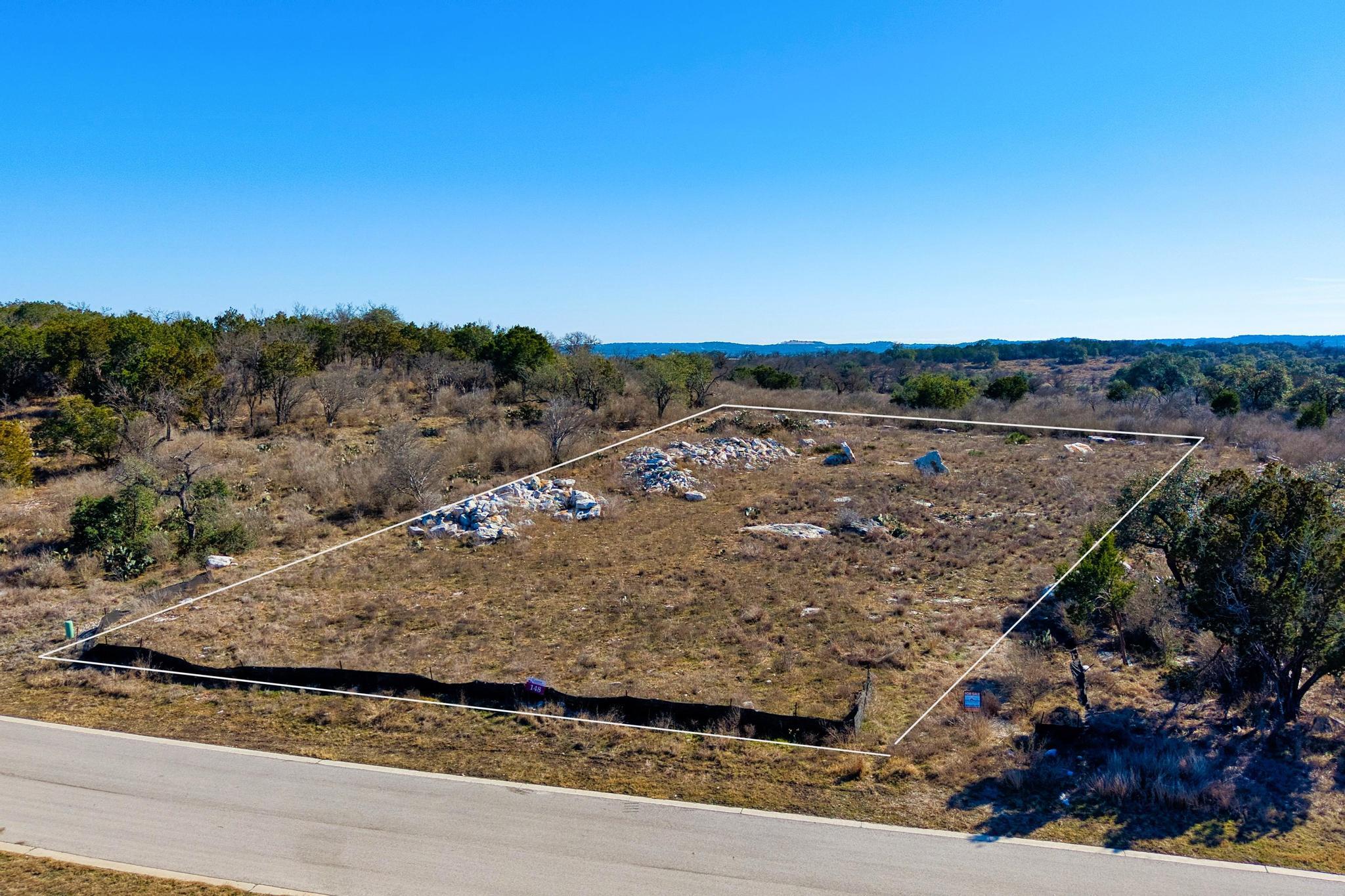 309 Eagle Basin Cir, Spicewood, TX 78669