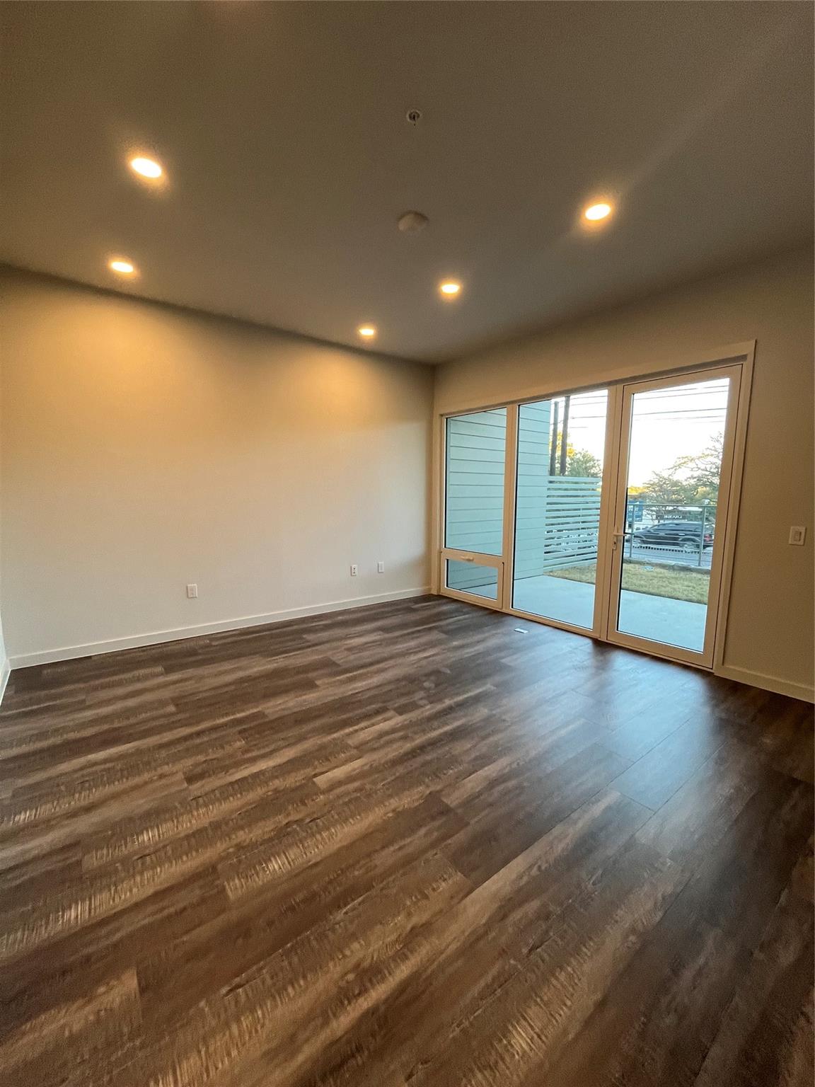 4004 Banister Ln # 106, Austin, TX 78704