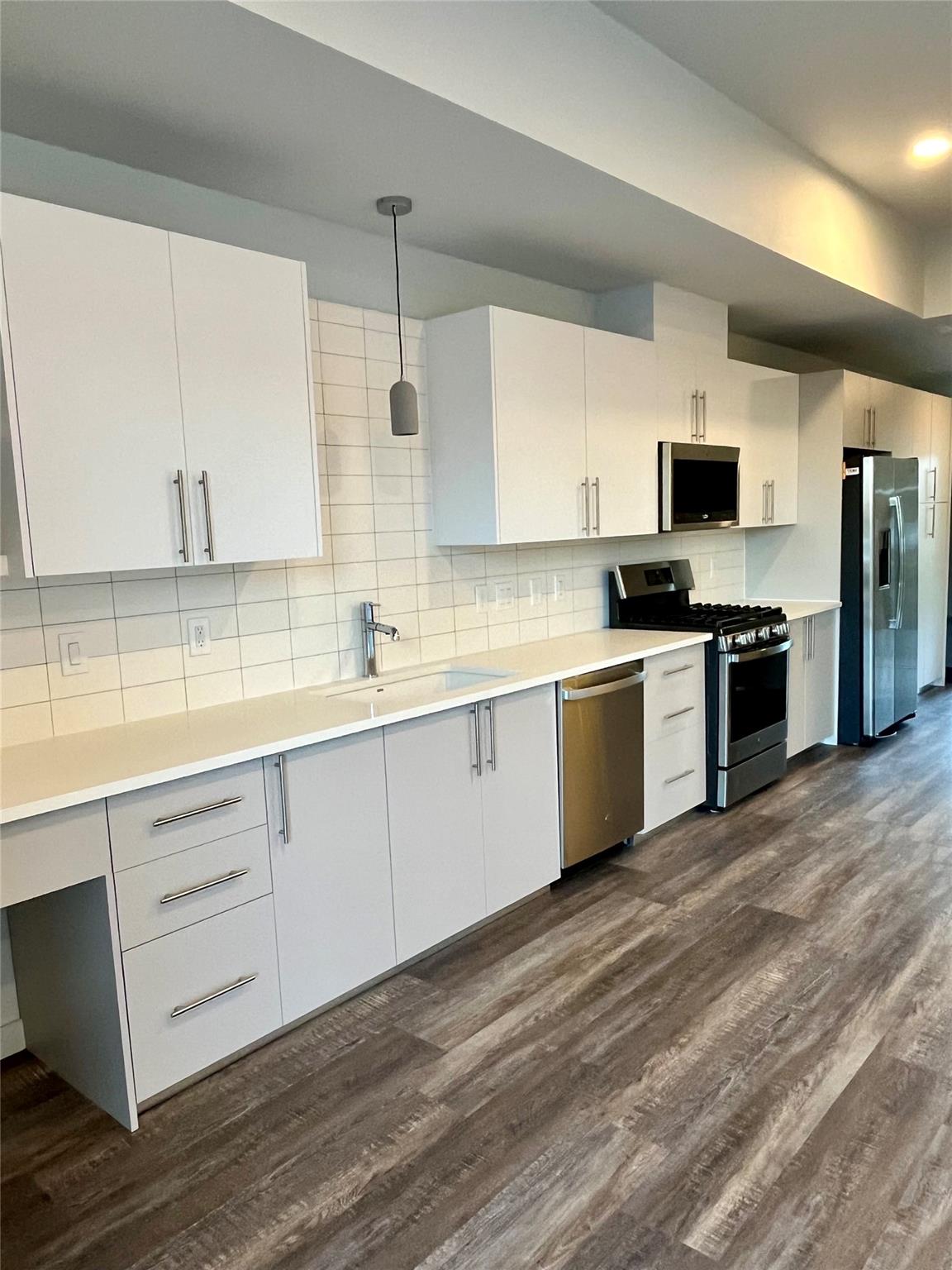 4004 Banister Ln # 106, Austin, TX 78704