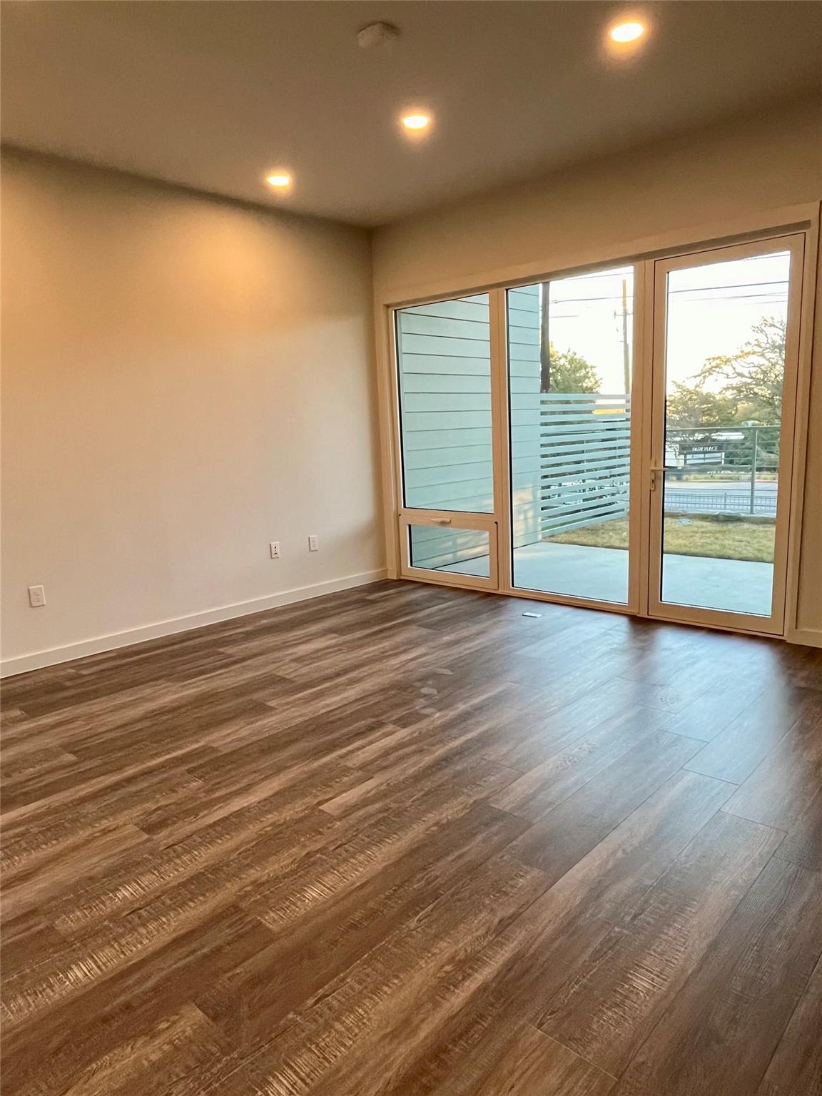 4004 Banister Ln # 106, Austin, TX 78704