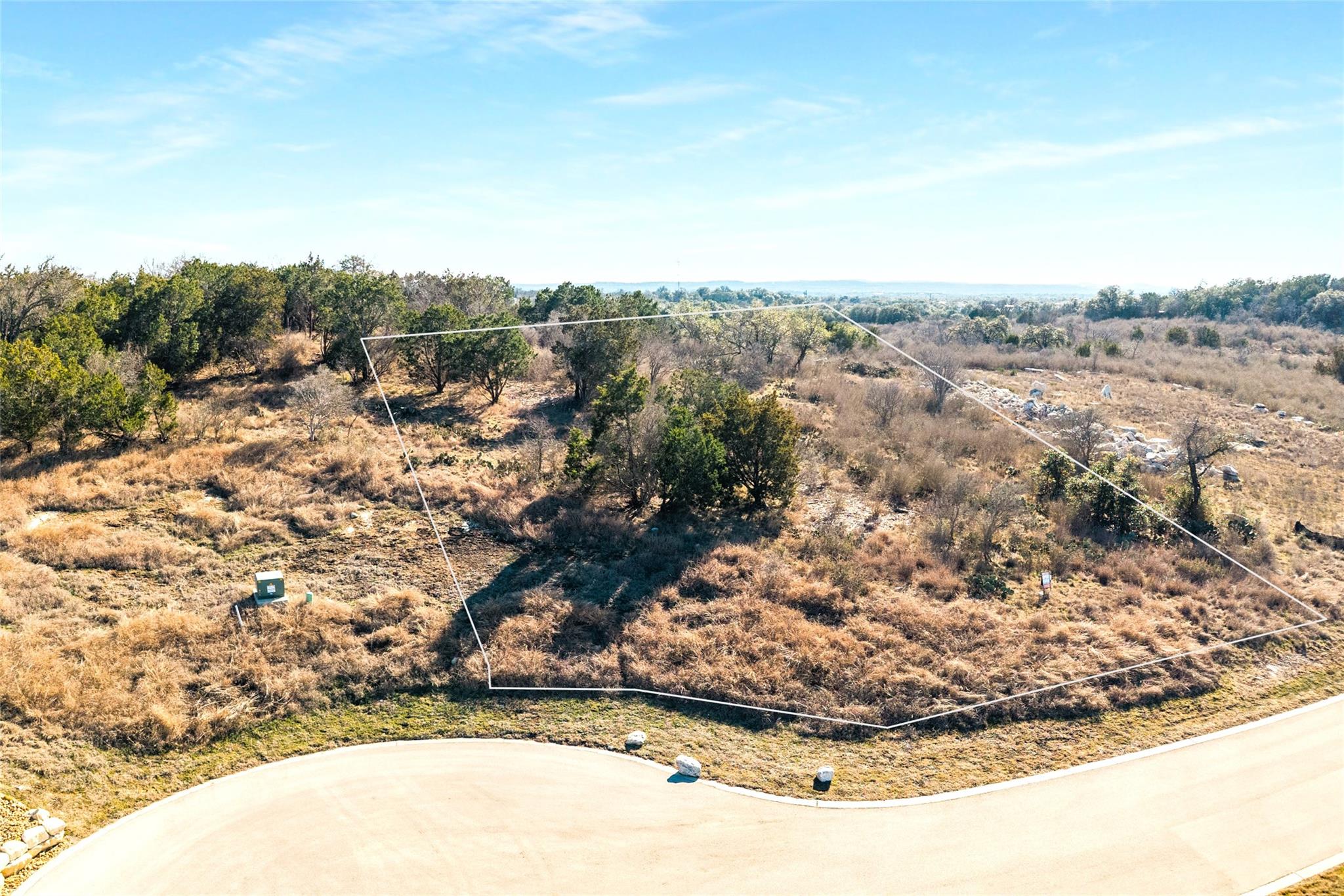 313 Eagle Basin Cir, Spicewood, TX 78669