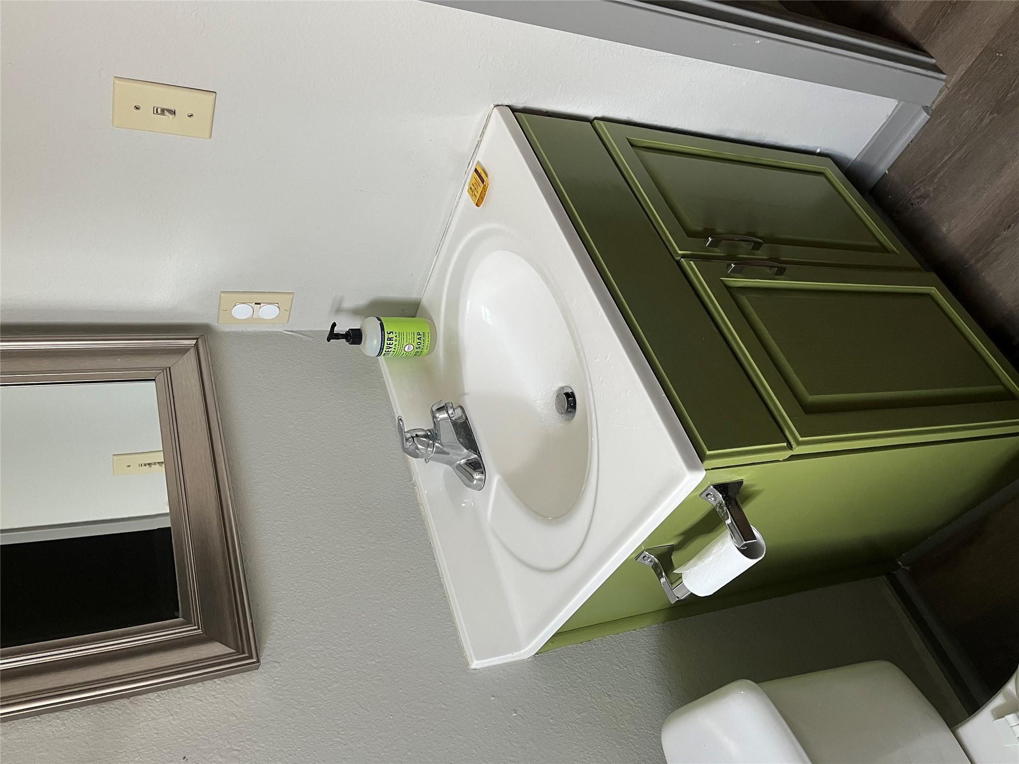 705 Guadalimar St, Lockhart, TX 78644