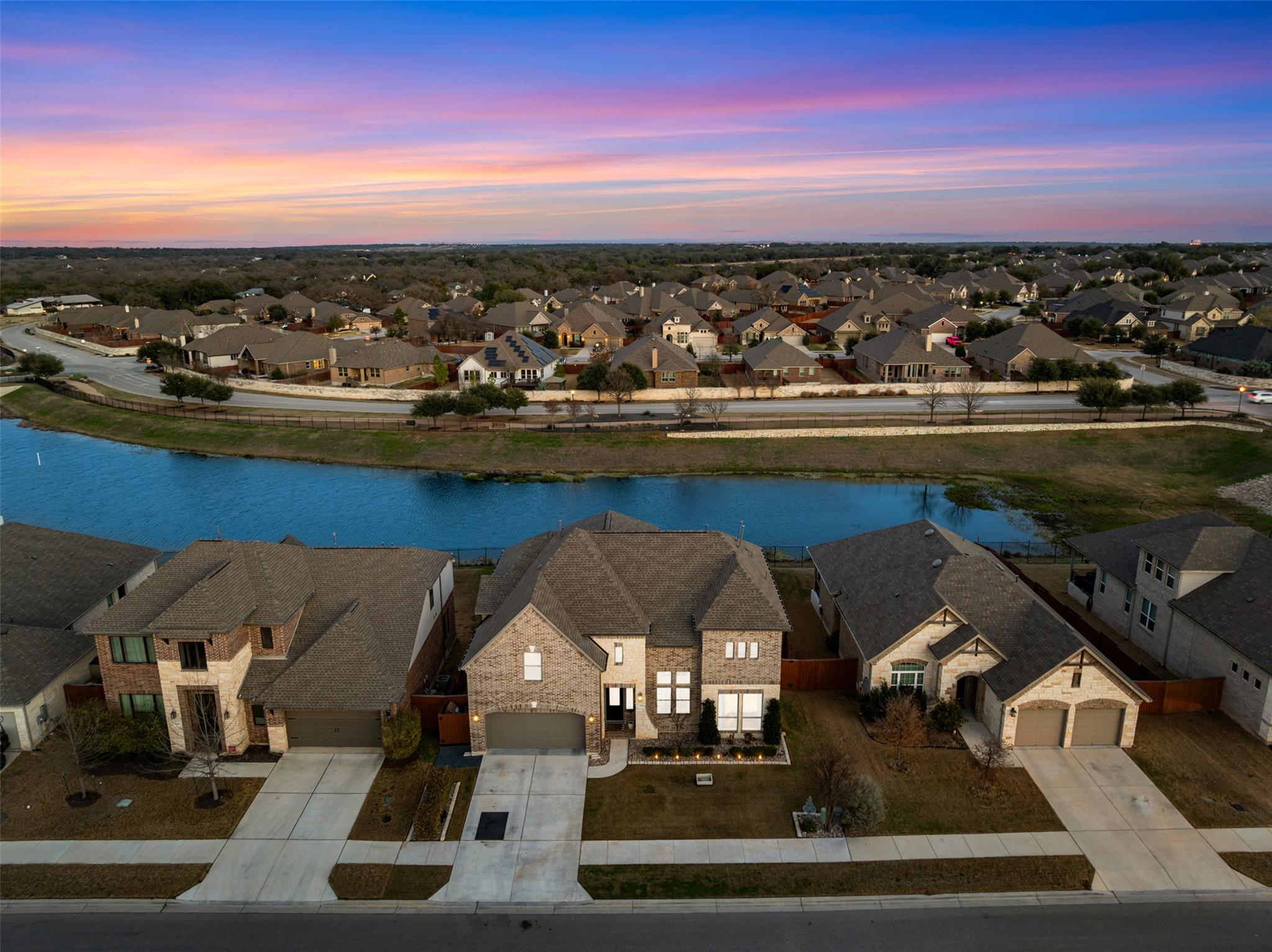 2116 Ambling Trl, Georgetown, TX 78628