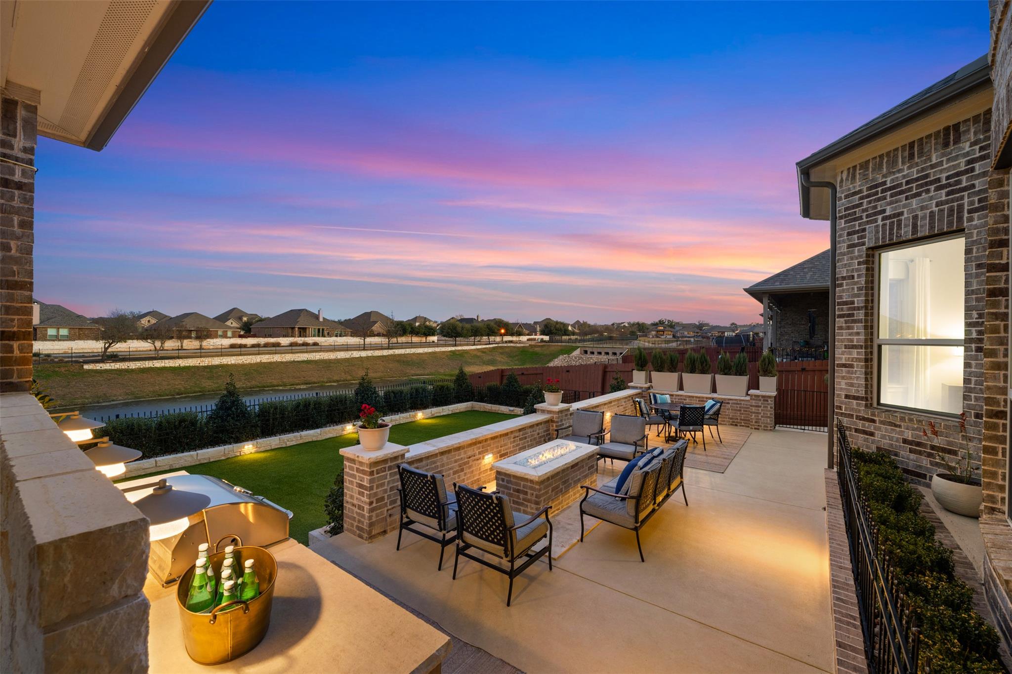 2116 Ambling Trl, Georgetown, TX 78628