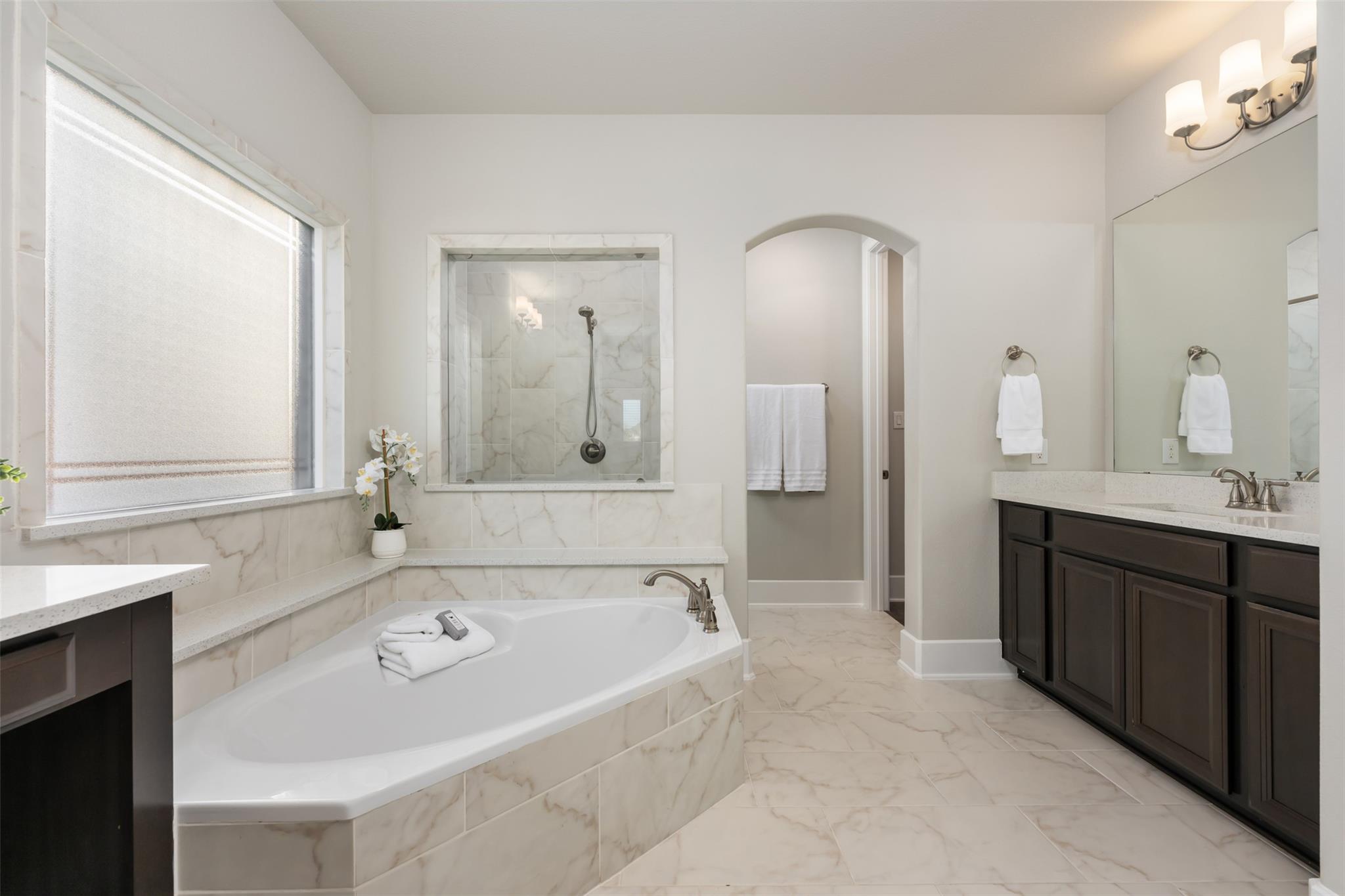 2116 Ambling Trl, Georgetown, TX 78628