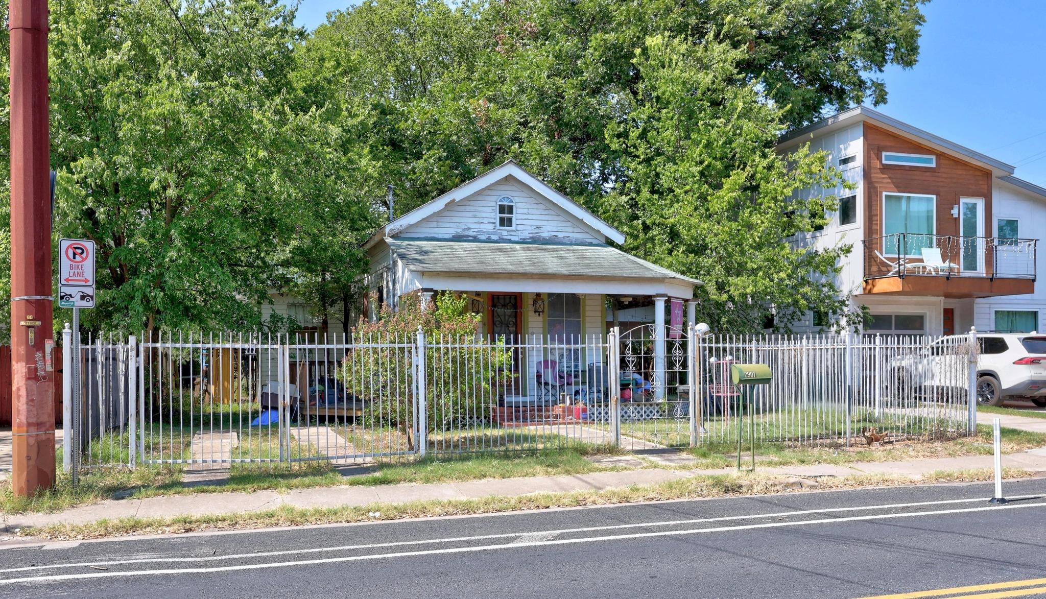 2907 E 5th St, Austin, TX 78702