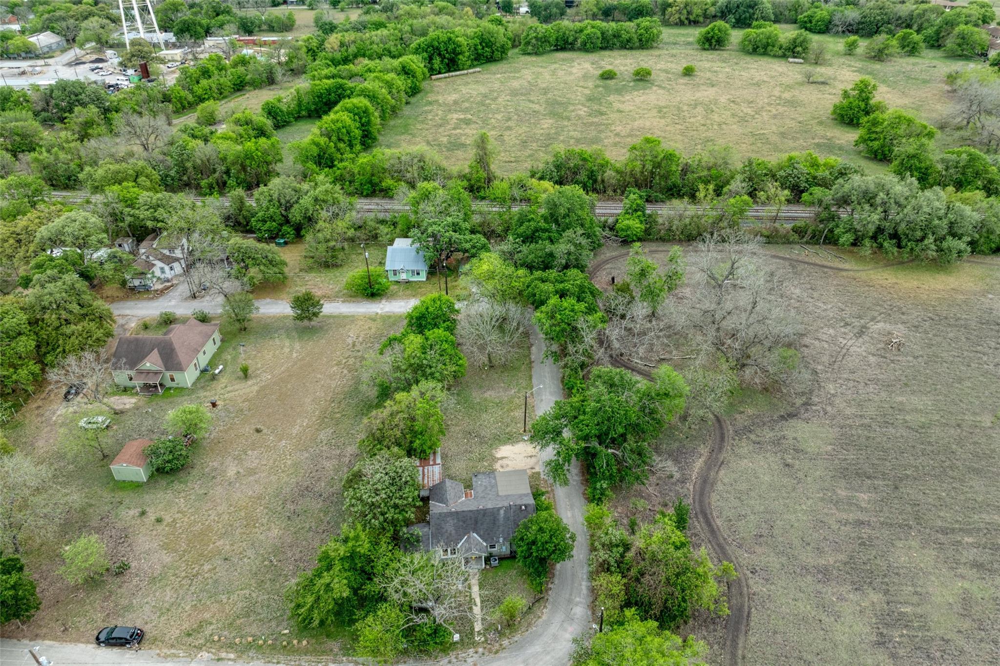 1006 Proctor St, Lockhart, TX 78644