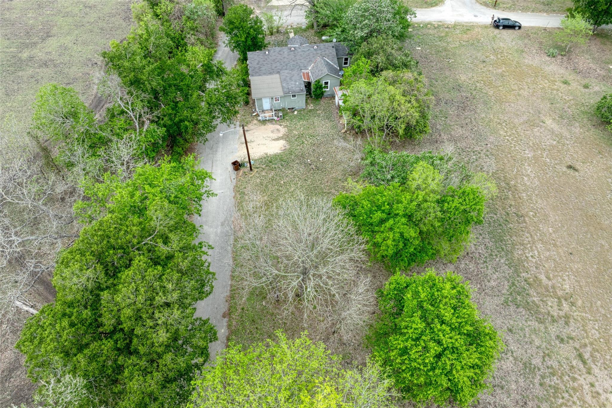 1006 Proctor St, Lockhart, TX 78644