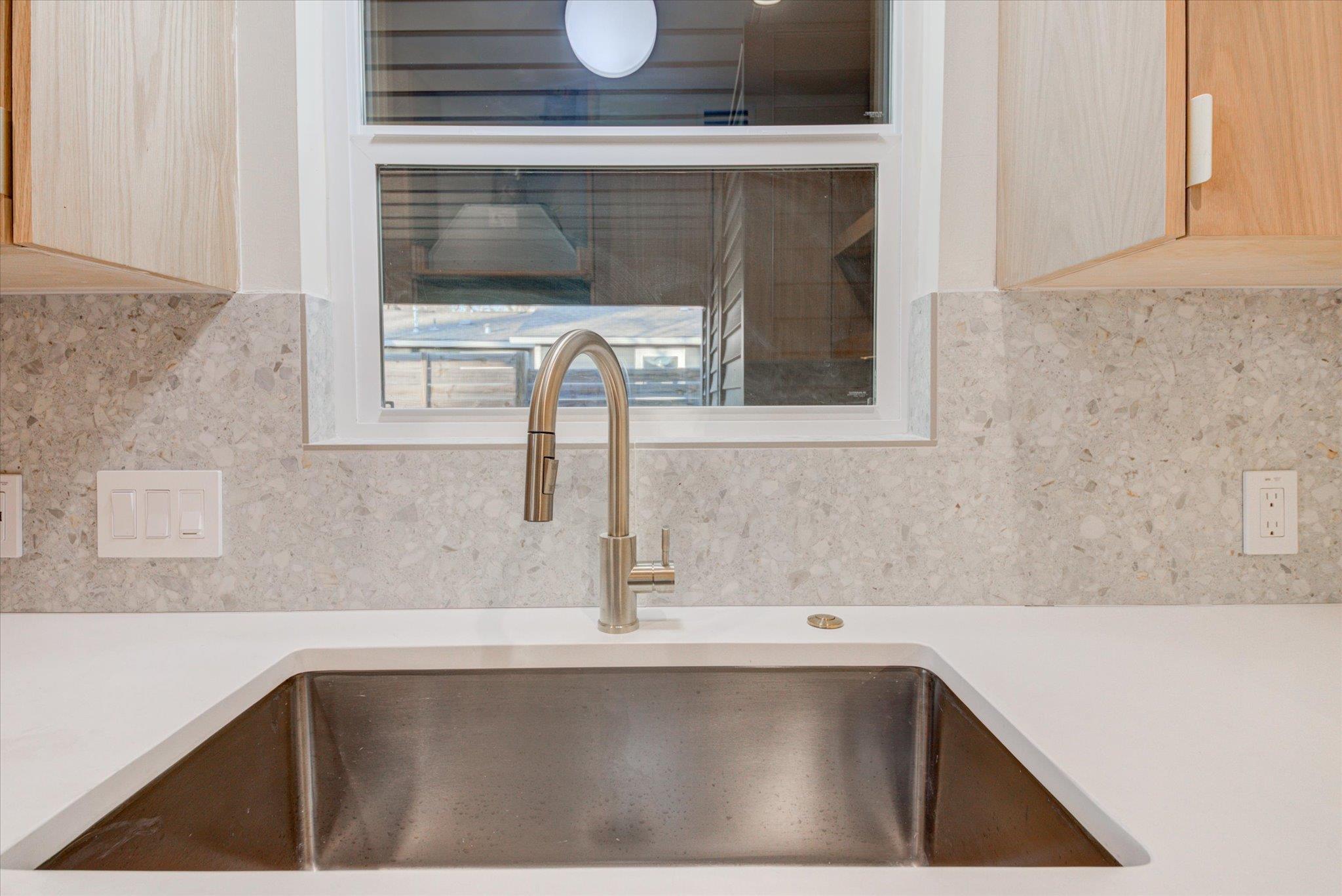 1719 Meander Dr, Austin, TX 78721