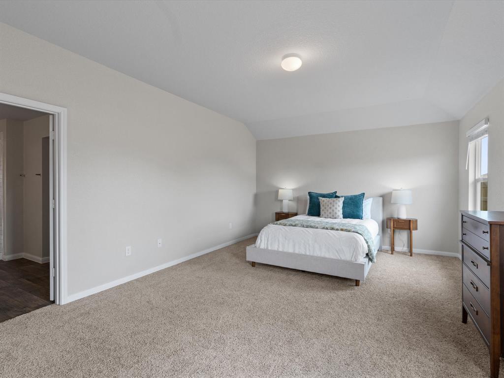 117 Stellamar Dr, Hutto, TX 78634