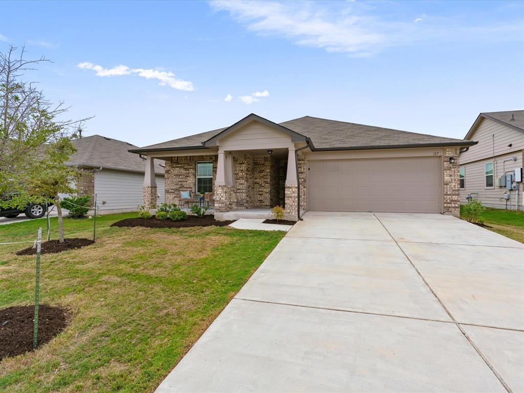 117 Stellamar Dr, Hutto, TX 78634