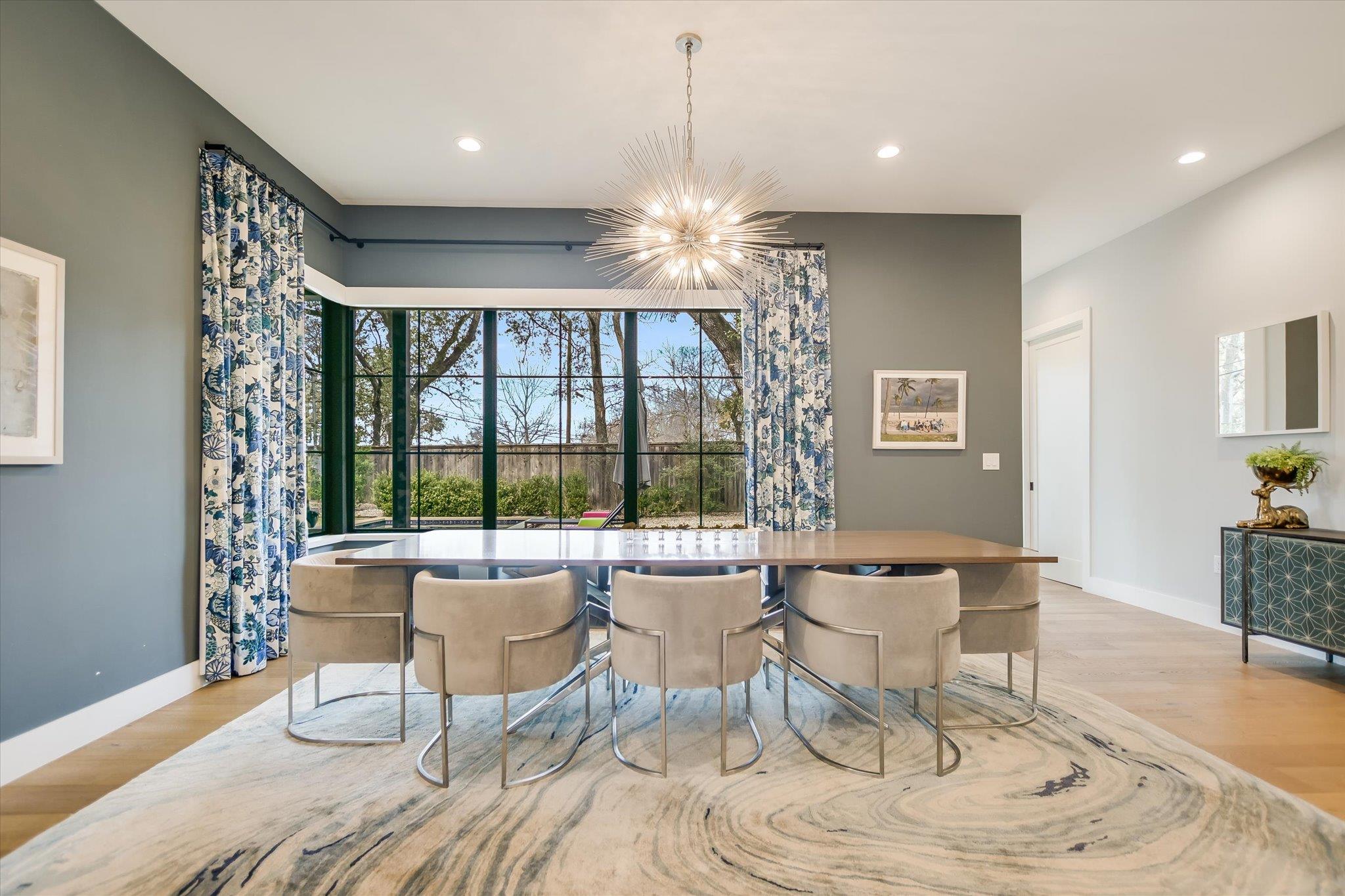 2311 Westoak Dr, Austin, TX 78704