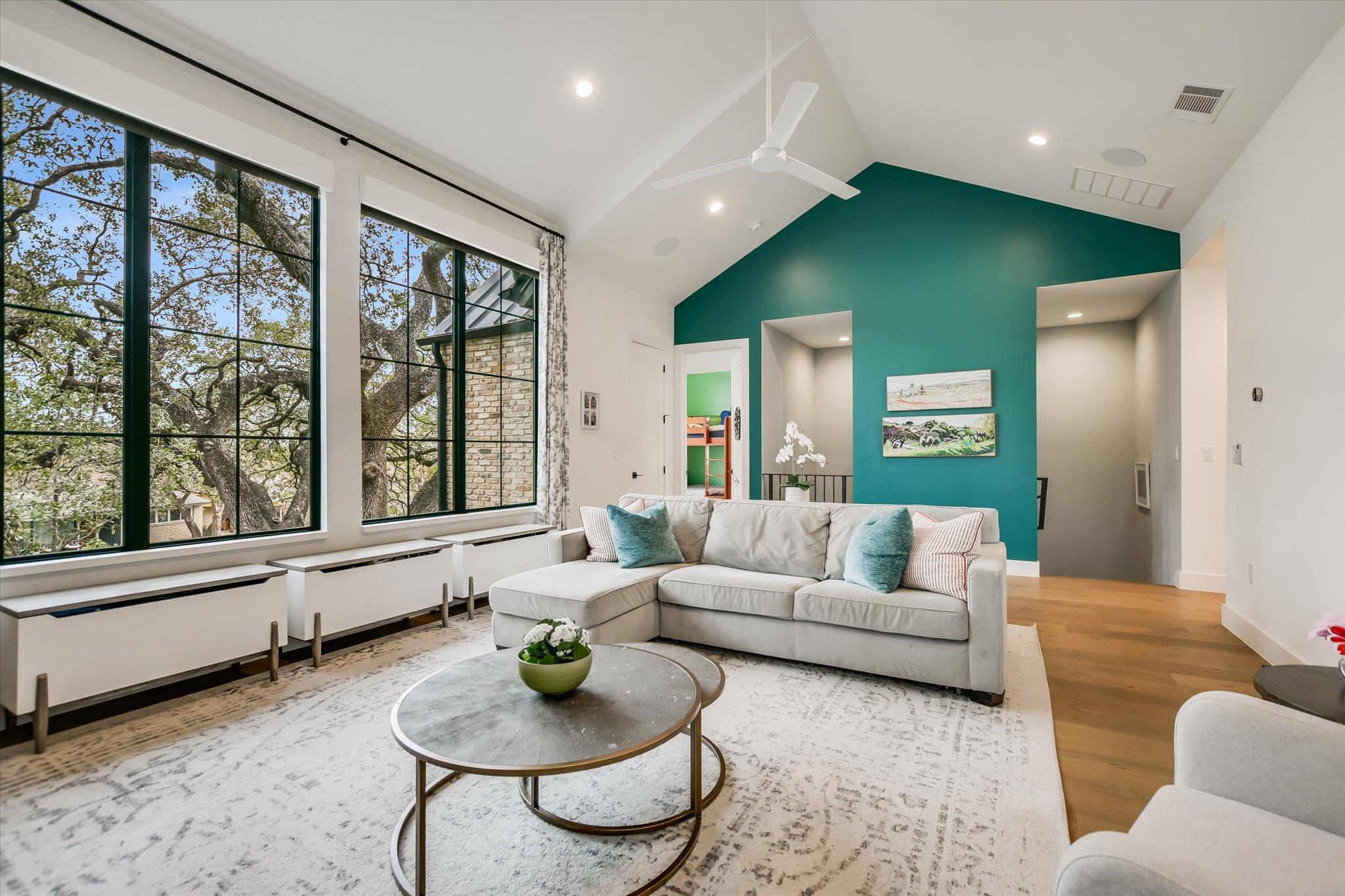 2311 Westoak Dr, Austin, TX 78704