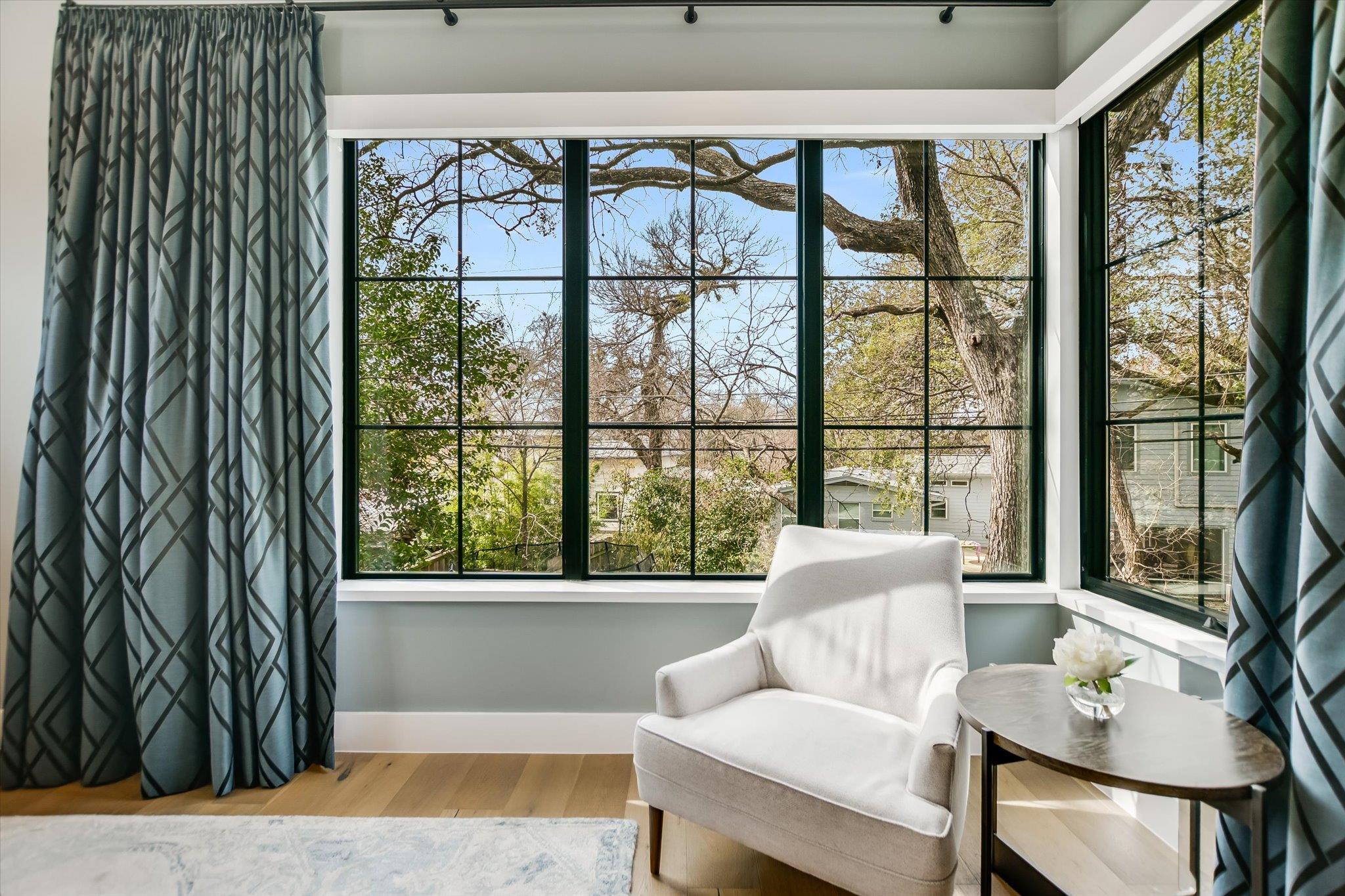 2311 Westoak Dr, Austin, TX 78704