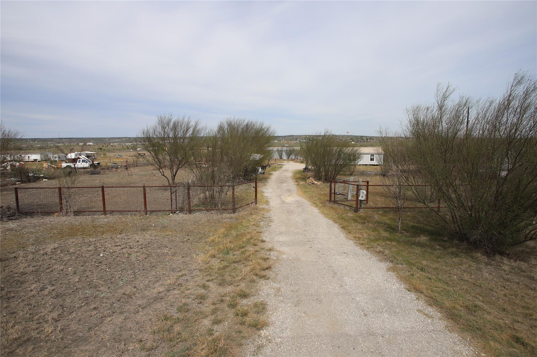 1205 Graef Rd # B, Kyle, TX 78640