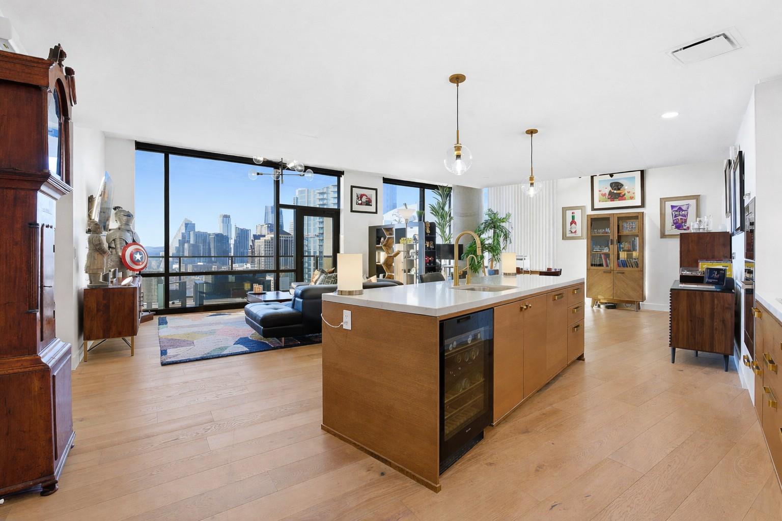 70 Rainey St # 1908, Austin, TX 78701