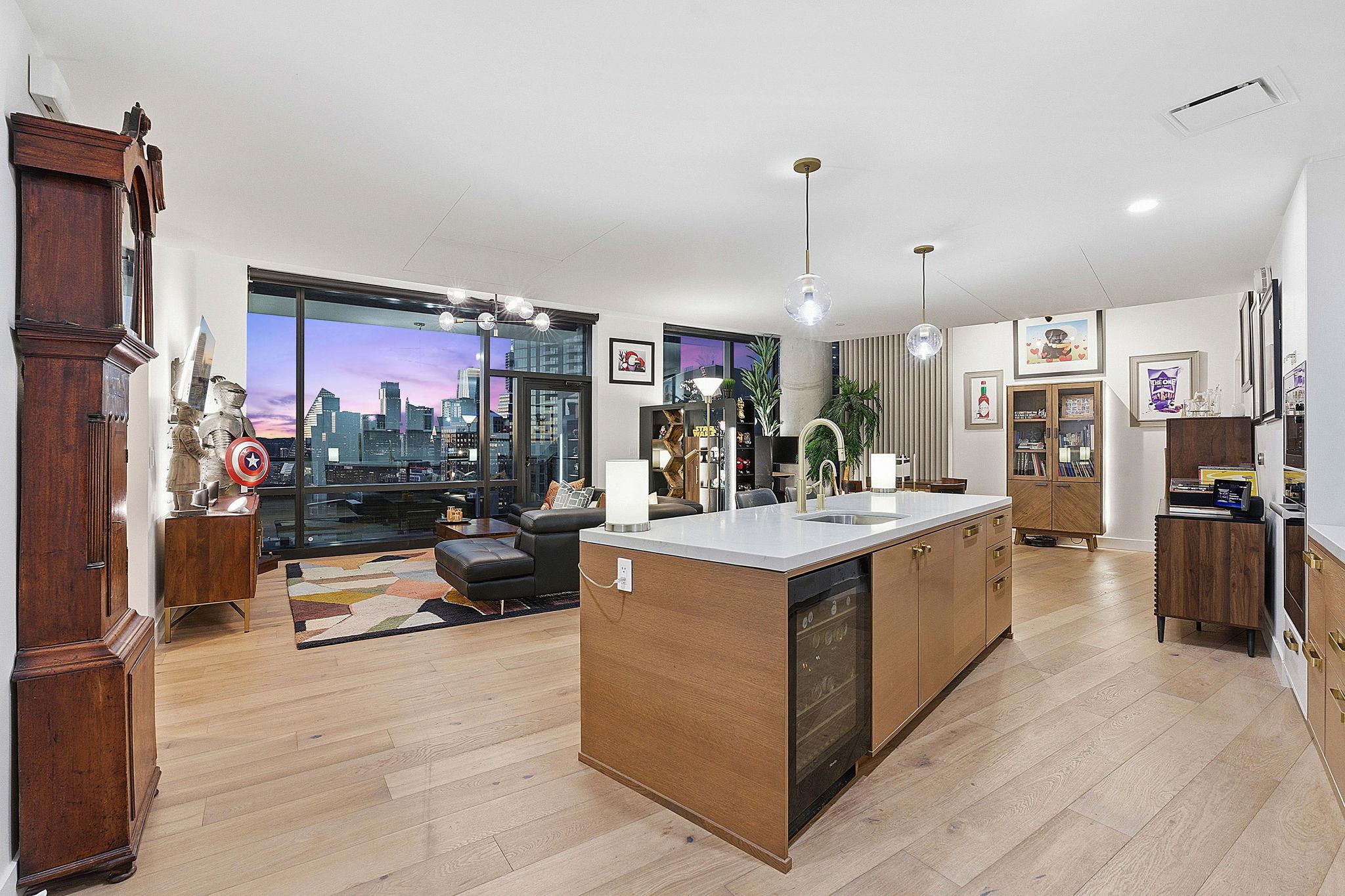 70 Rainey St # 1908, Austin, TX 78701