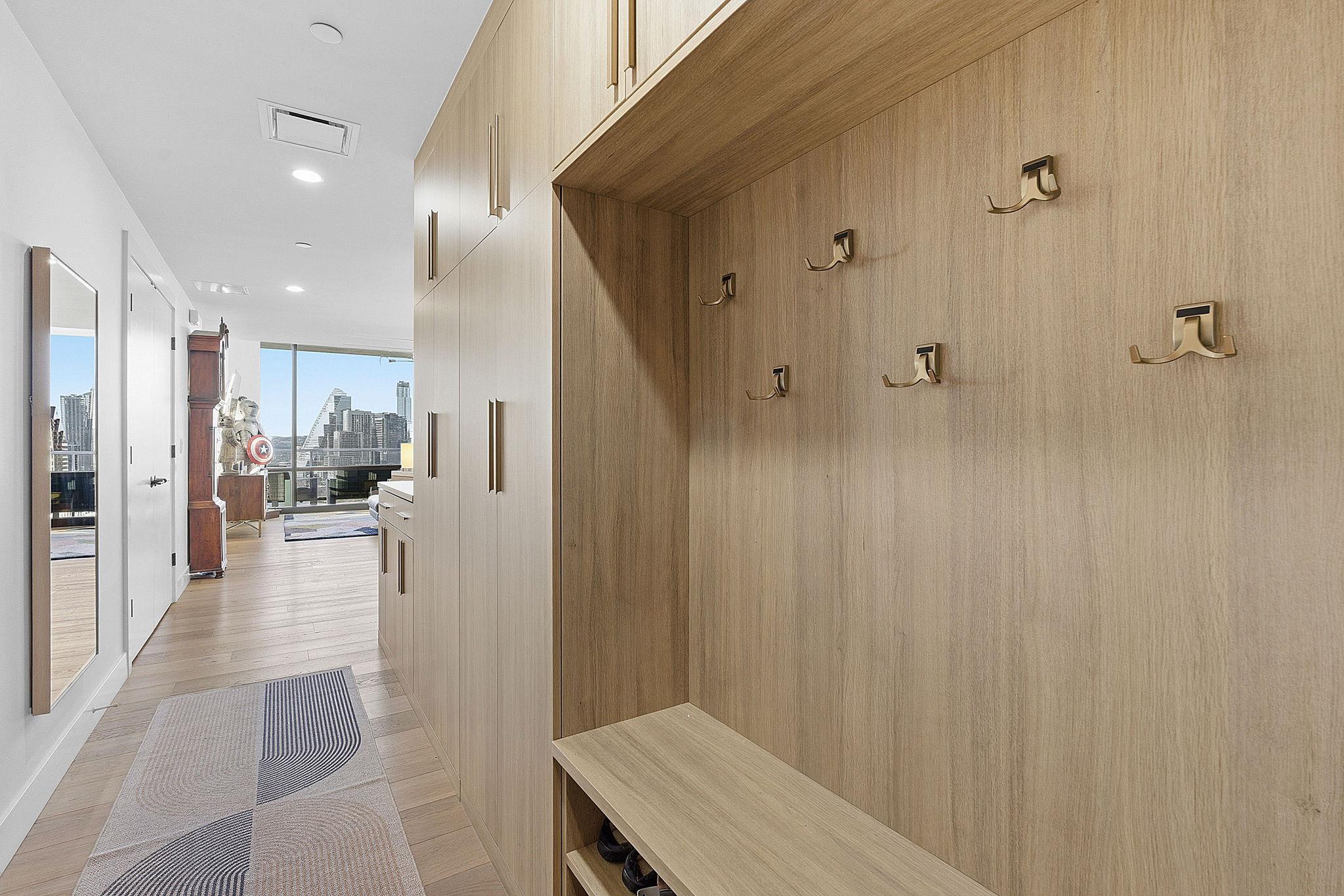 70 Rainey St # 1908, Austin, TX 78701