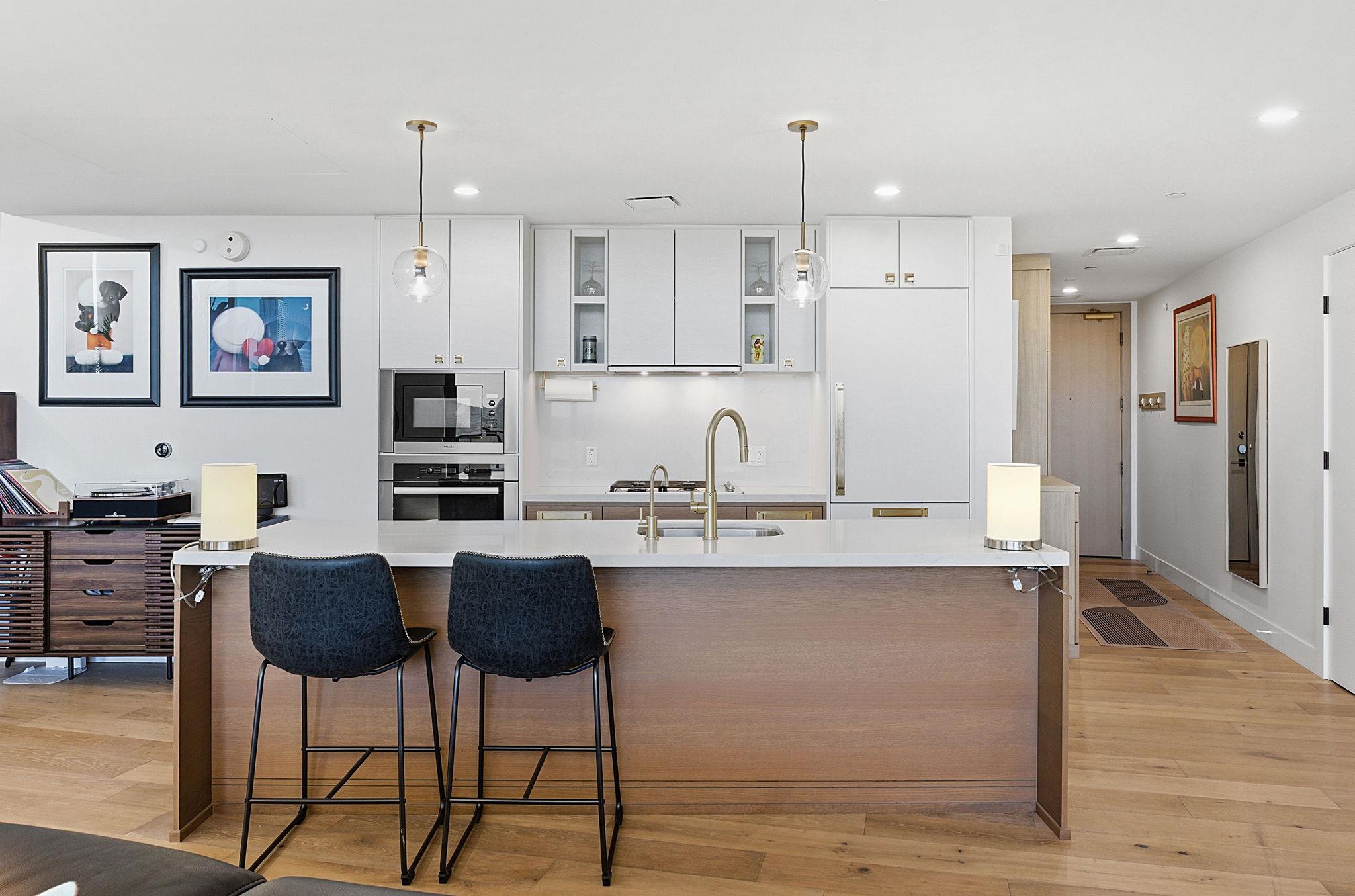 70 Rainey St # 1908, Austin, TX 78701