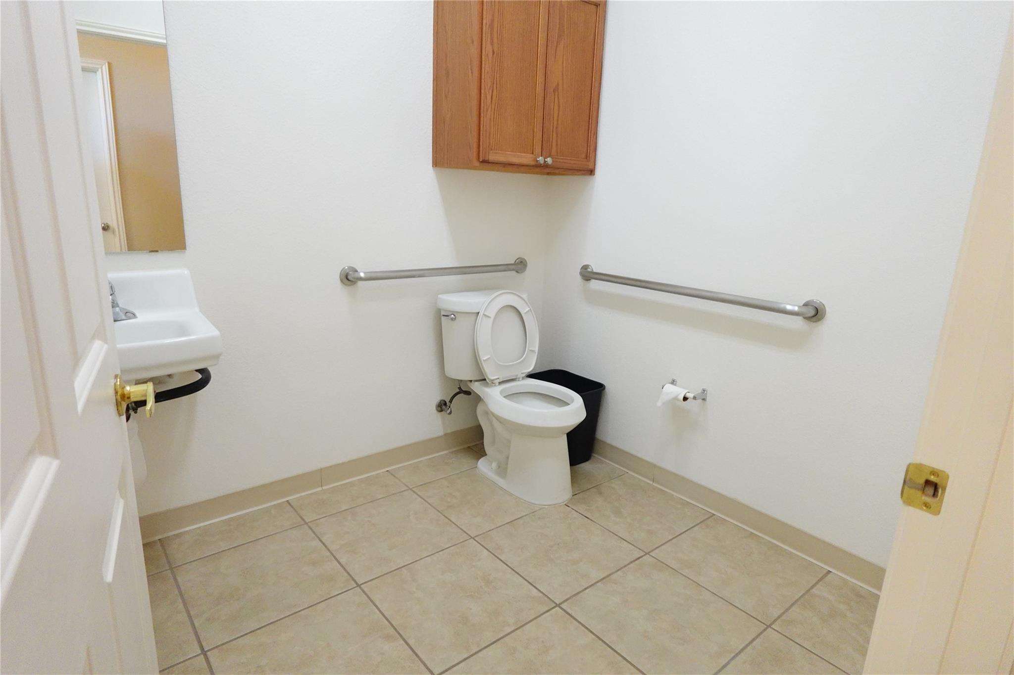 201 S Lakeline Blvd # 102, Cedar Park, TX 78613