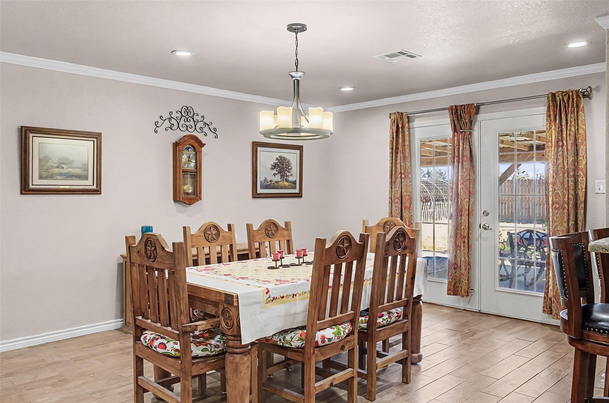 1601 Sunset Cir, Cameron, TX 76520