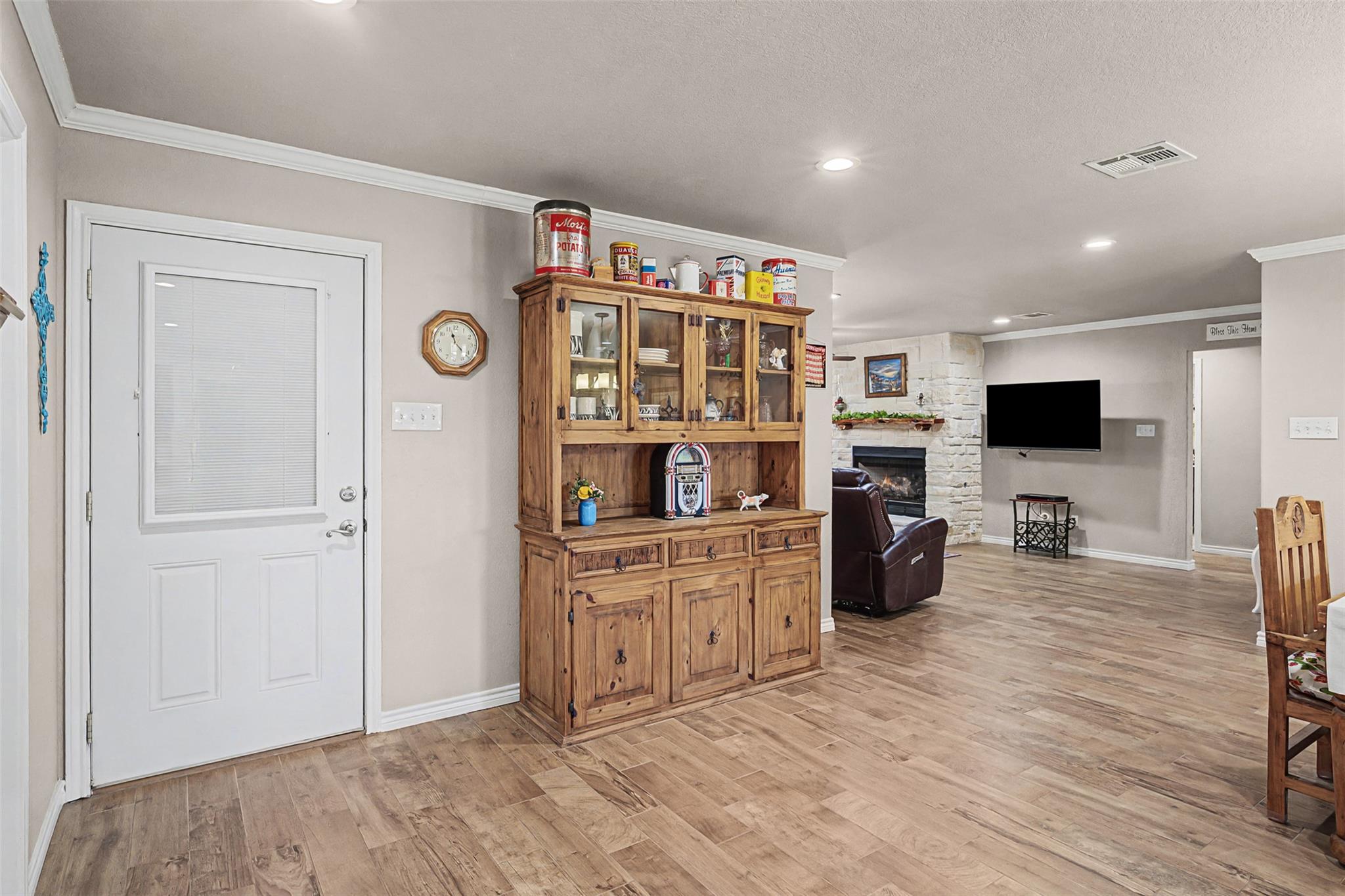 1601 Sunset Cir, Cameron, TX 76520