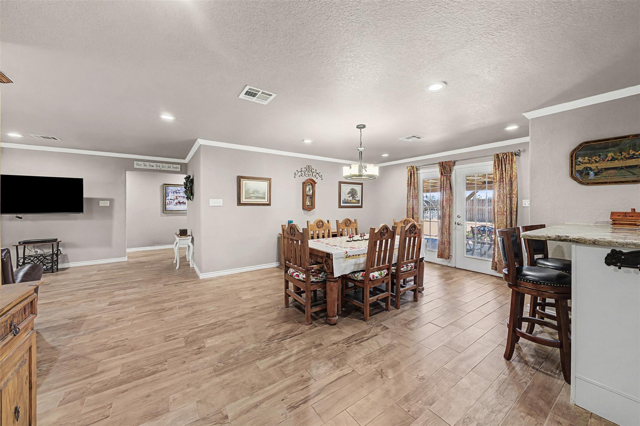 1601 Sunset Cir, Cameron, TX 76520