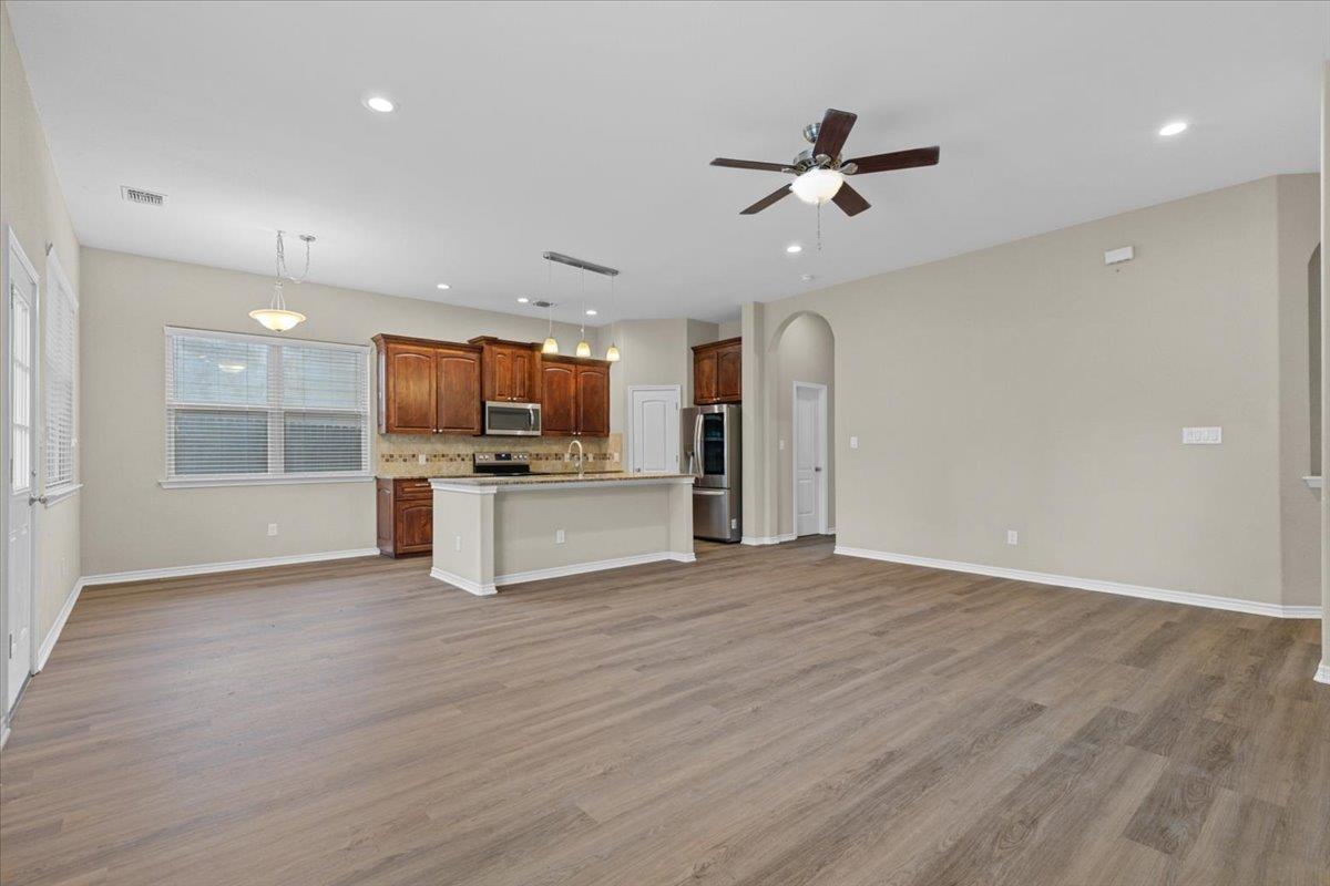 163 Puu Waa Waa Ln, Bastrop, TX 78602