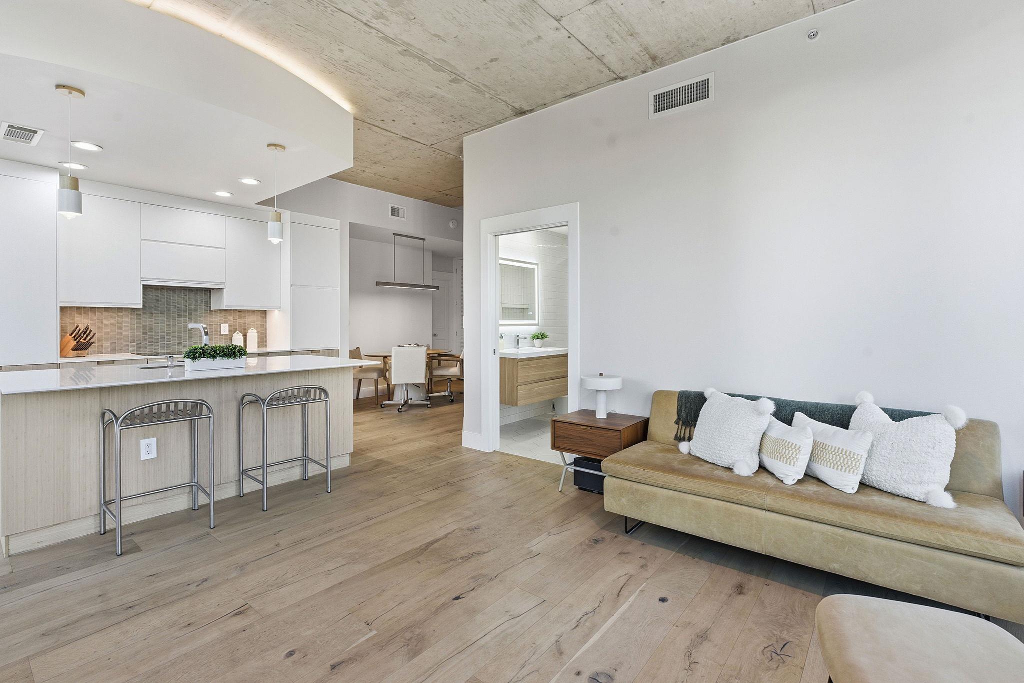 360 Nueces St # 1217, Austin, TX 78701