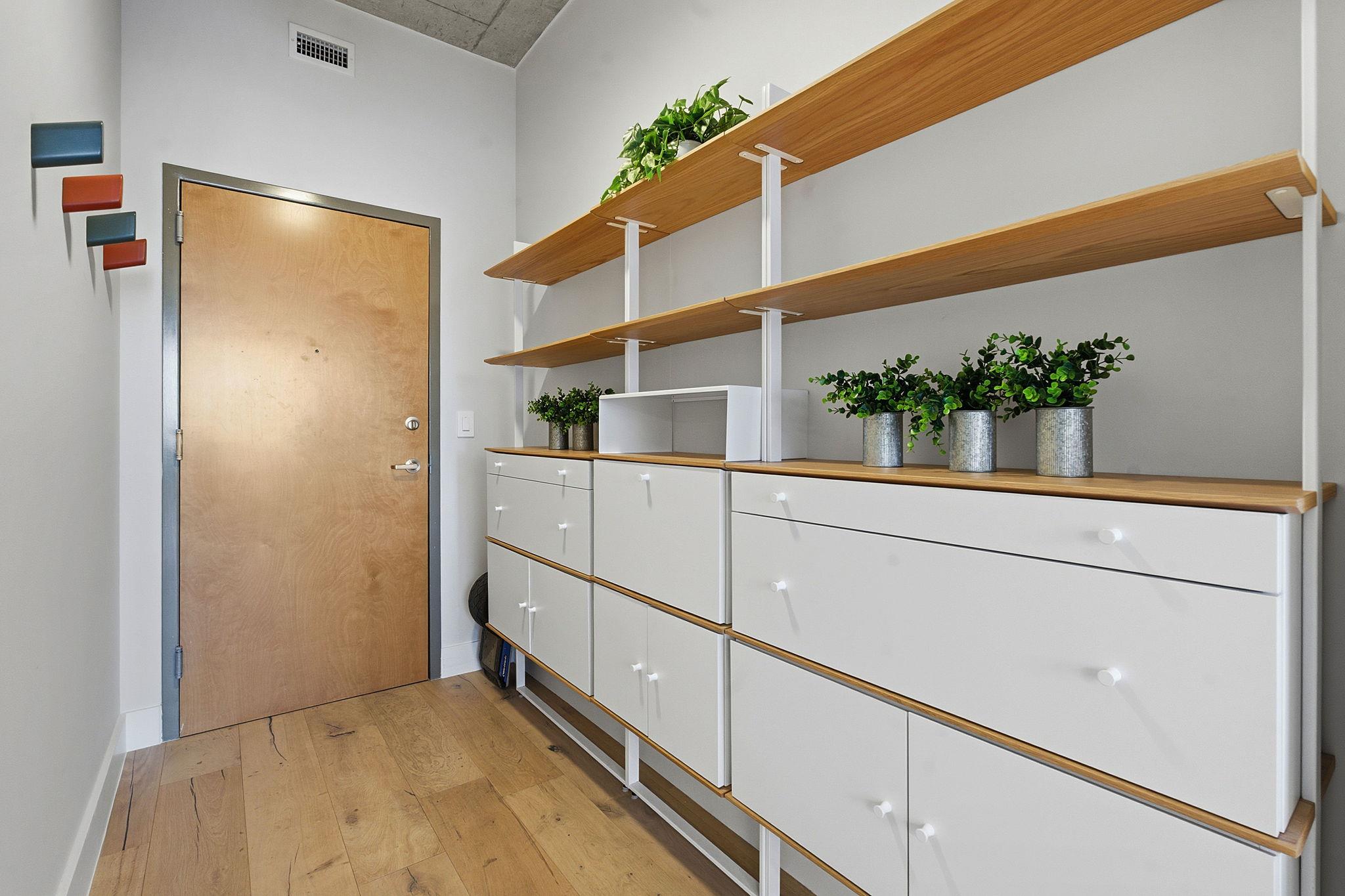 360 Nueces St # 1217, Austin, TX 78701