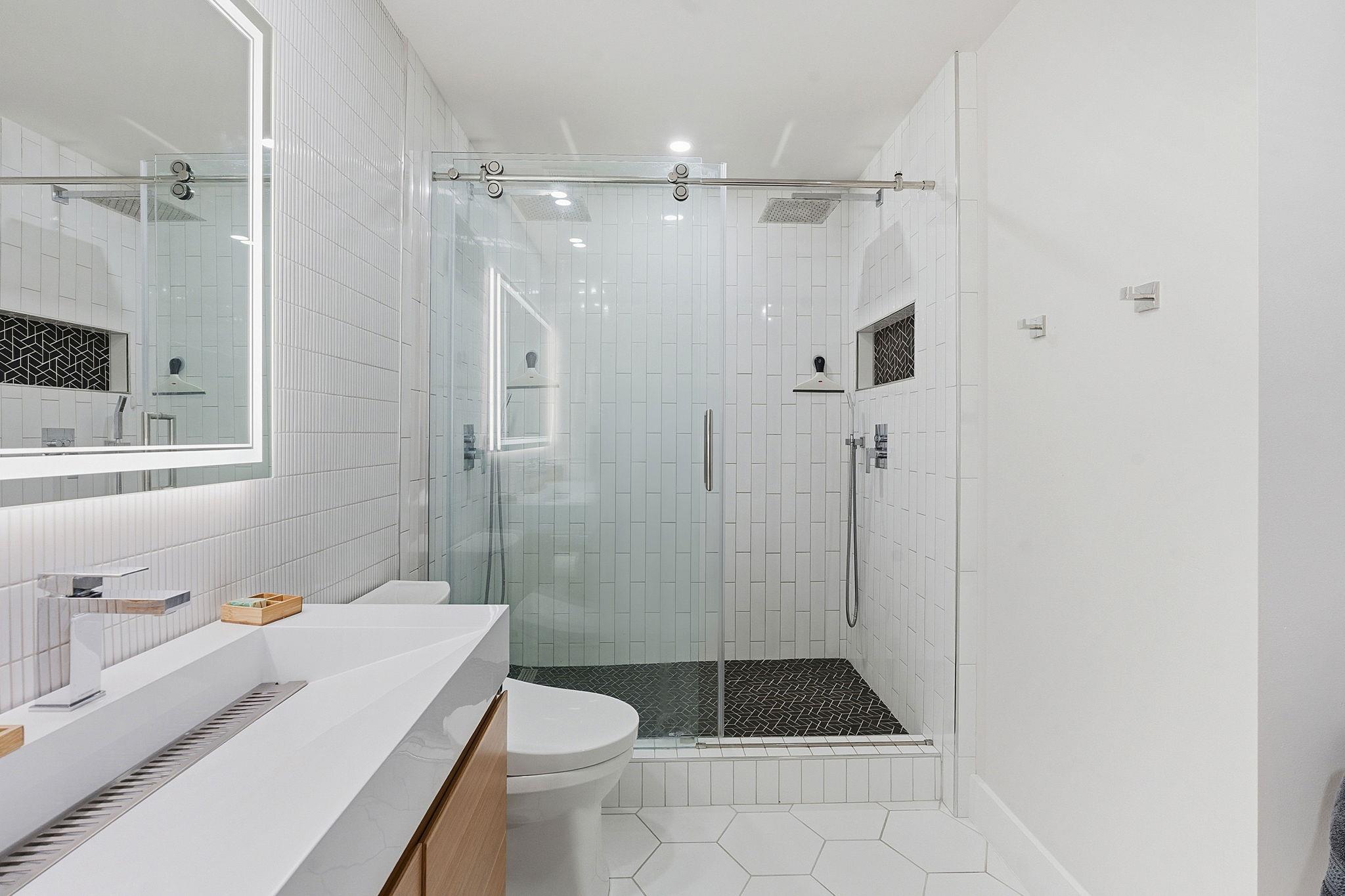 360 Nueces St # 1217, Austin, TX 78701