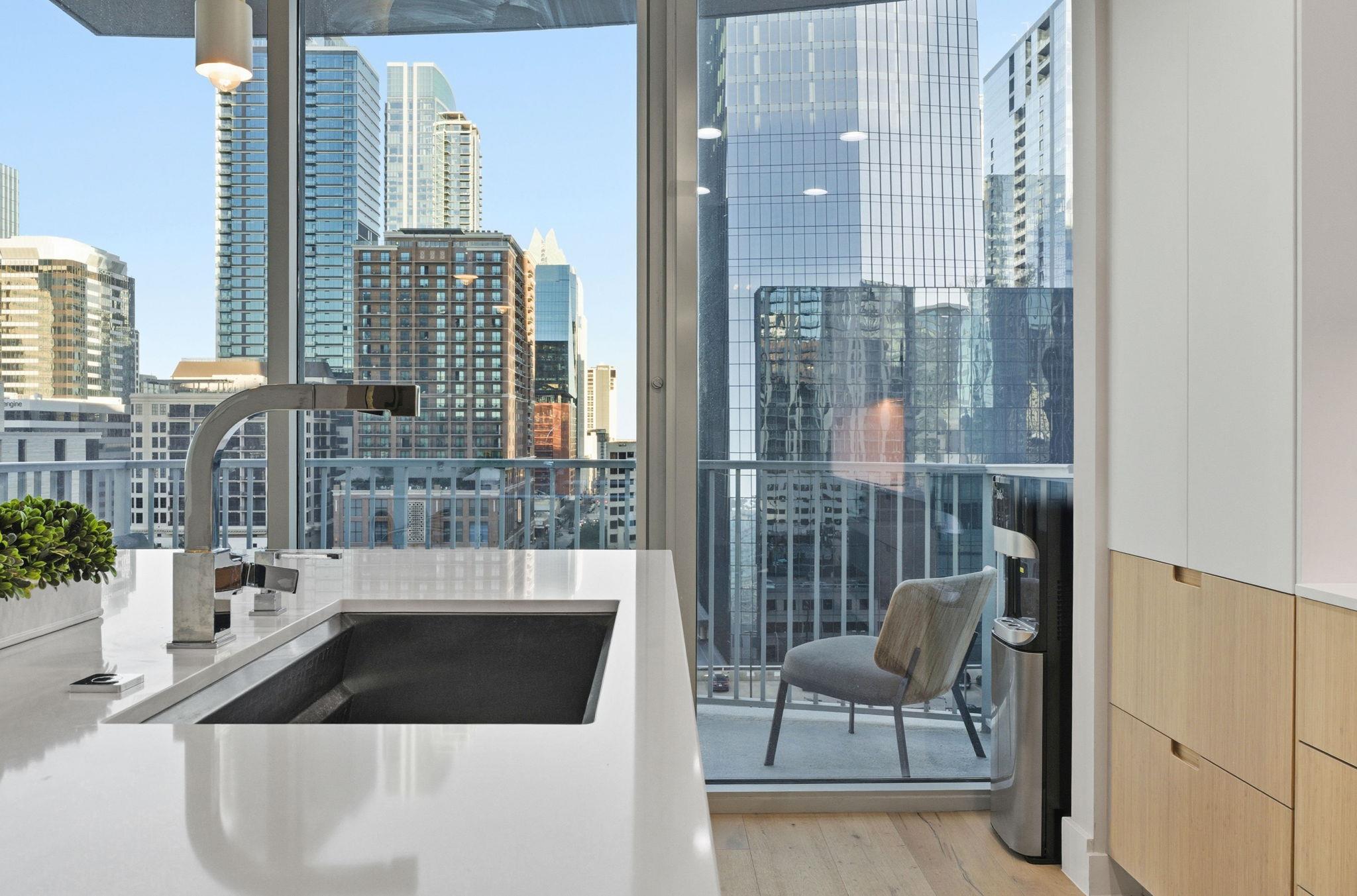 360 Nueces St # 1217, Austin, TX 78701