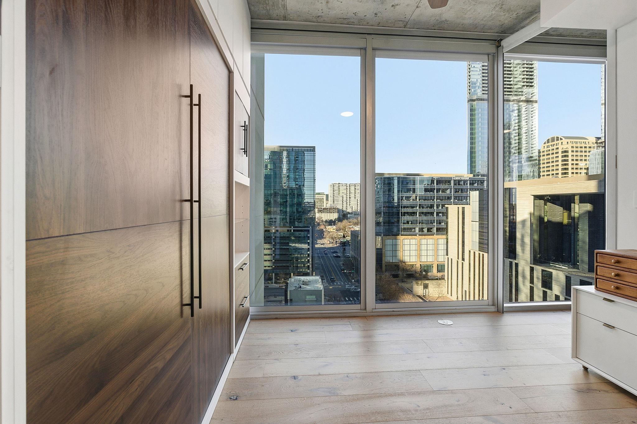 360 Nueces St # 1217, Austin, TX 78701