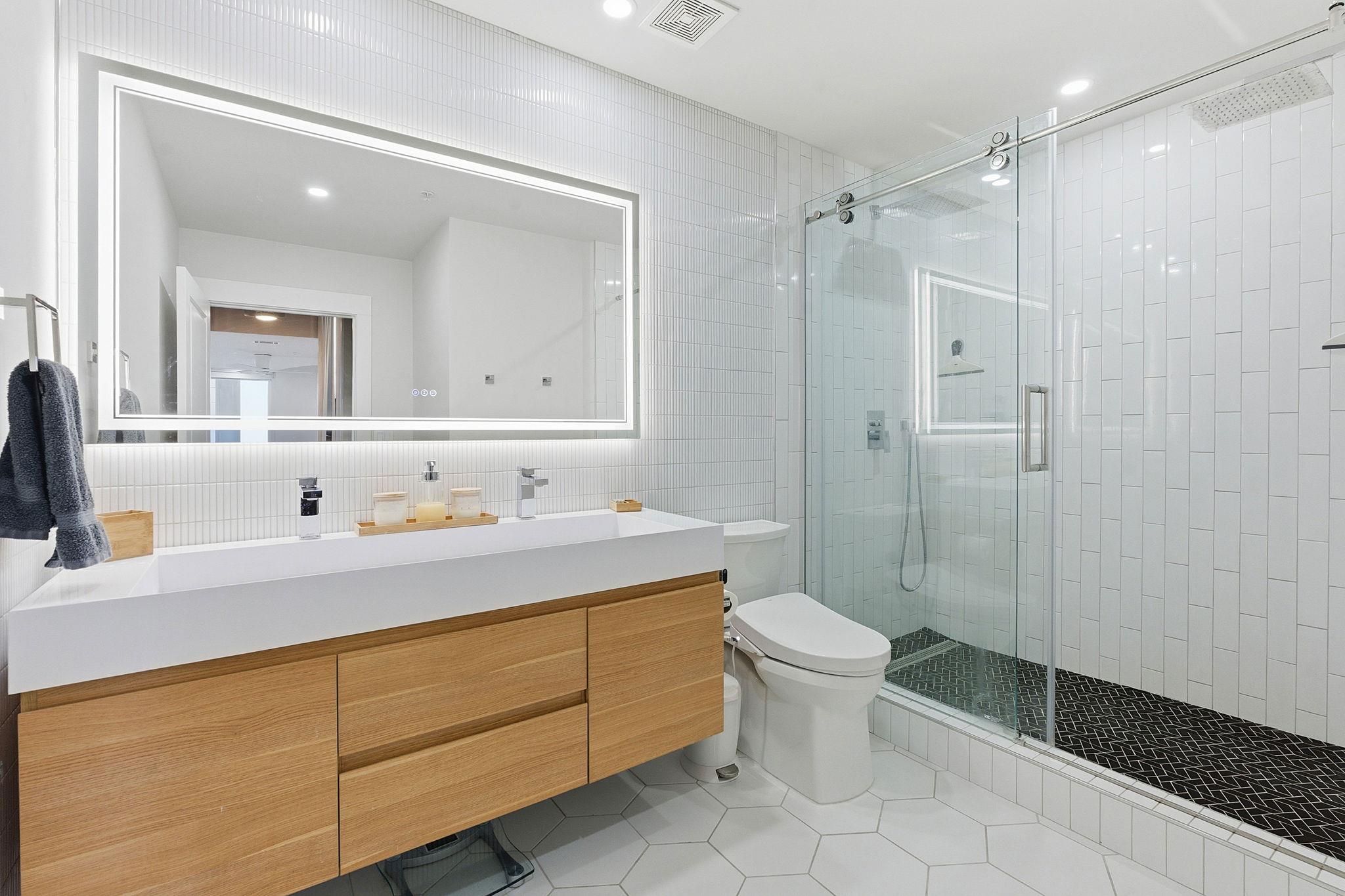 360 Nueces St # 1217, Austin, TX 78701