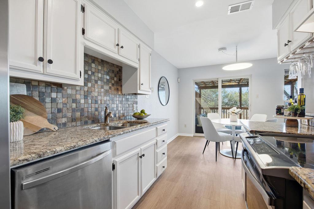 6486 Hart Ln, Austin, TX 78731